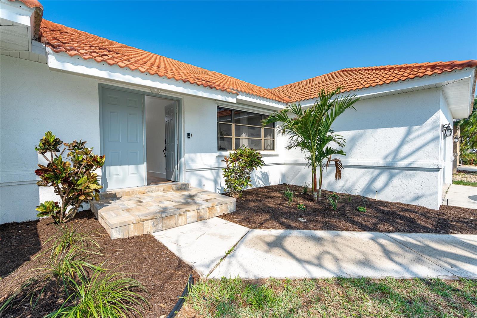 16 LEEWARD DR, PLACIDA, FL, 33946