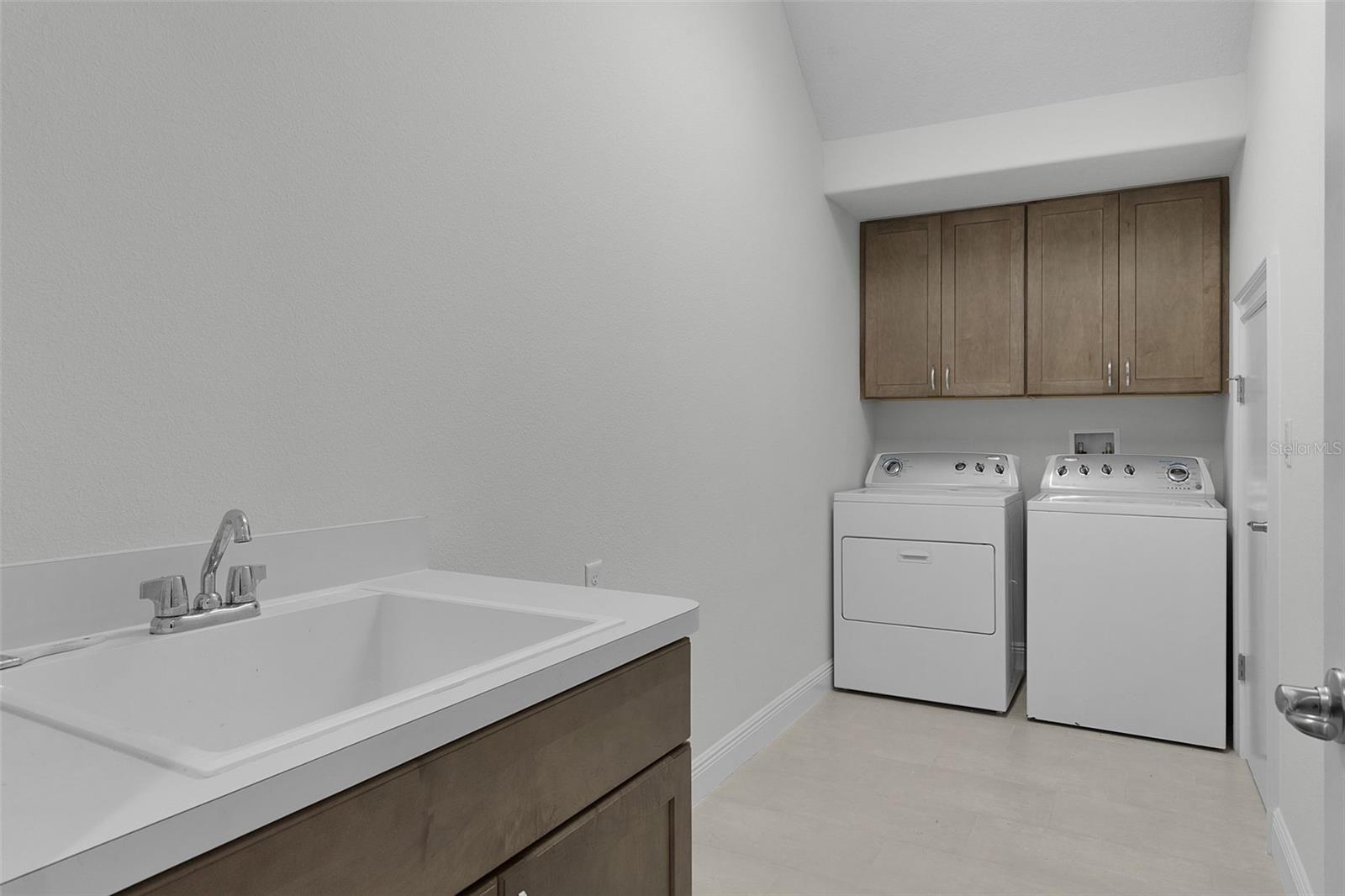 39654 GROVE HTS, LADY LAKE, FL, 32159