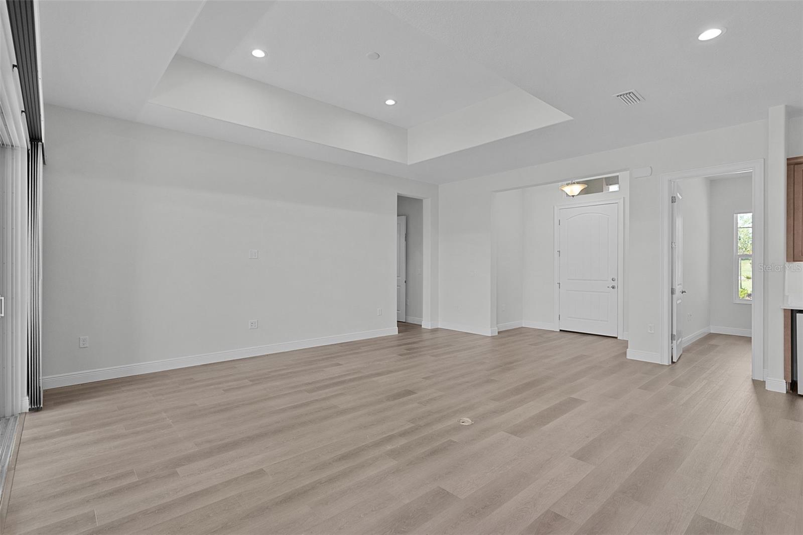 39654 GROVE HTS, LADY LAKE, FL, 32159