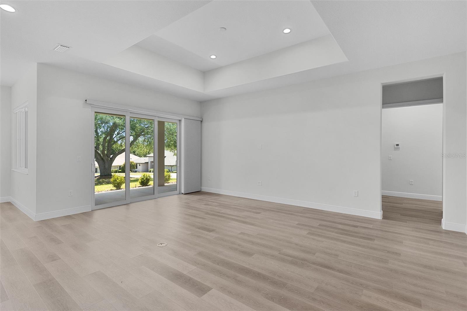 39654 GROVE HTS, LADY LAKE, FL, 32159