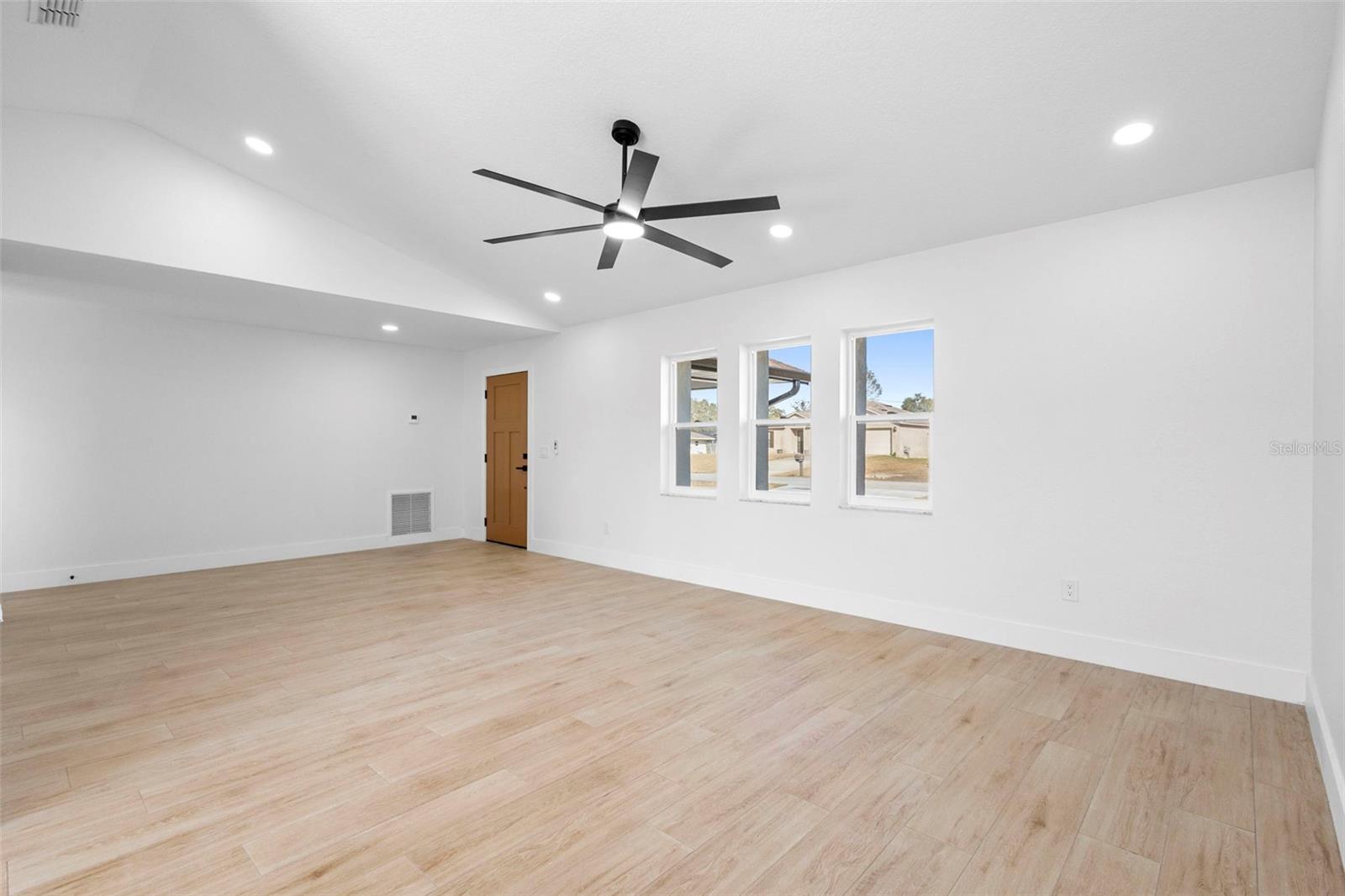 1972 VIENNA AVE, DELTONA, FL, 32725