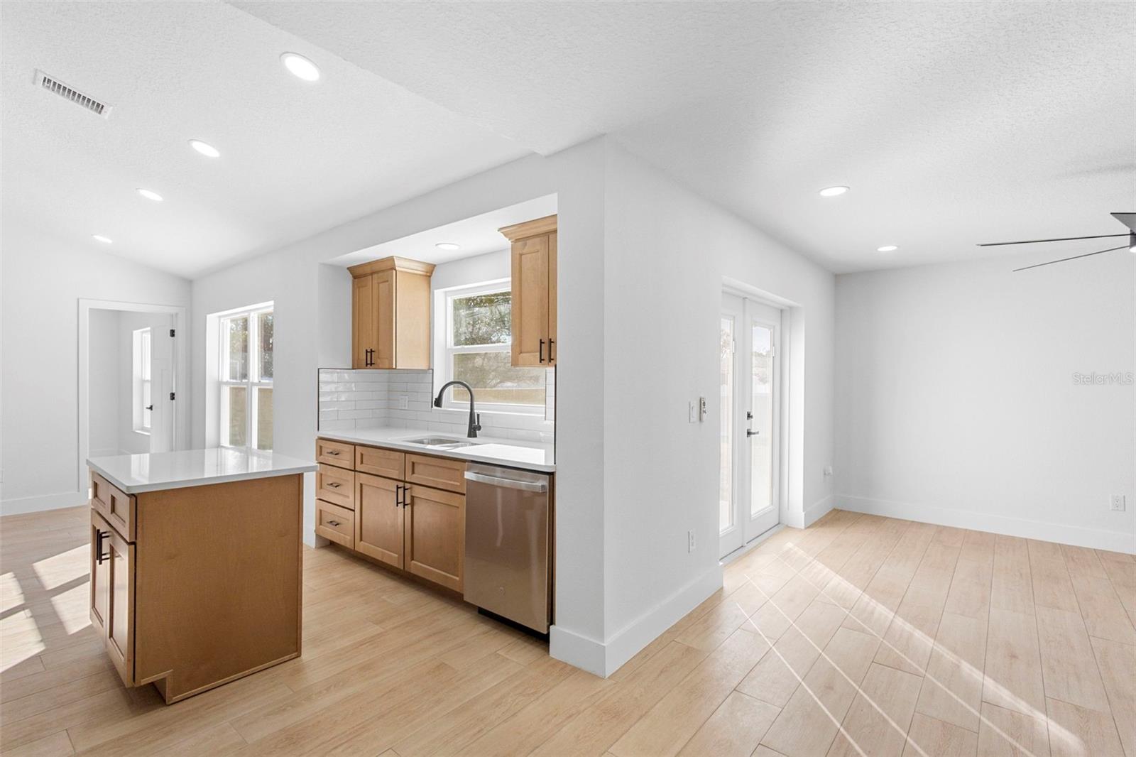 1972 VIENNA AVE, DELTONA, FL, 32725