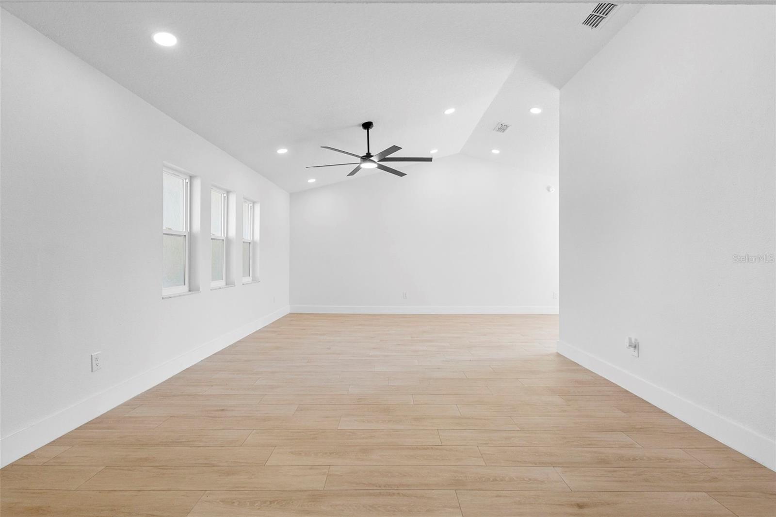 1972 VIENNA AVE, DELTONA, FL, 32725