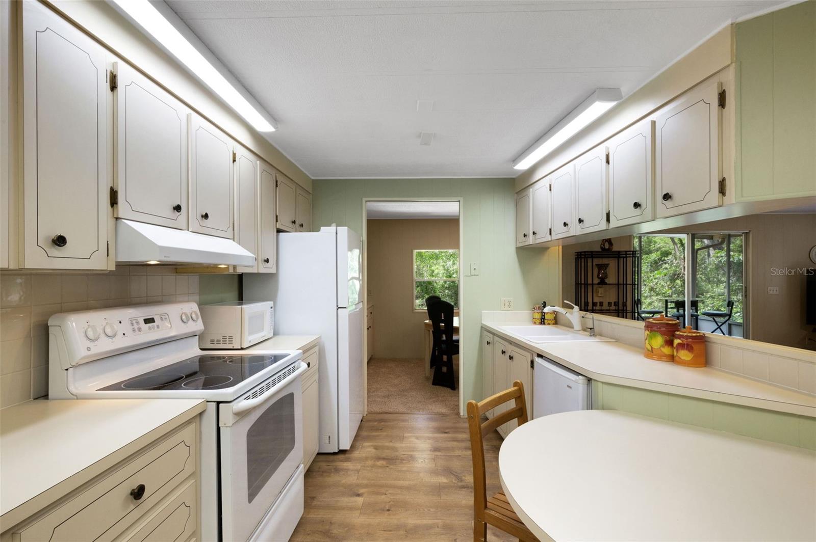 98 CEDAR ELM DR #32, SAFETY HARBOR, FL, 34695