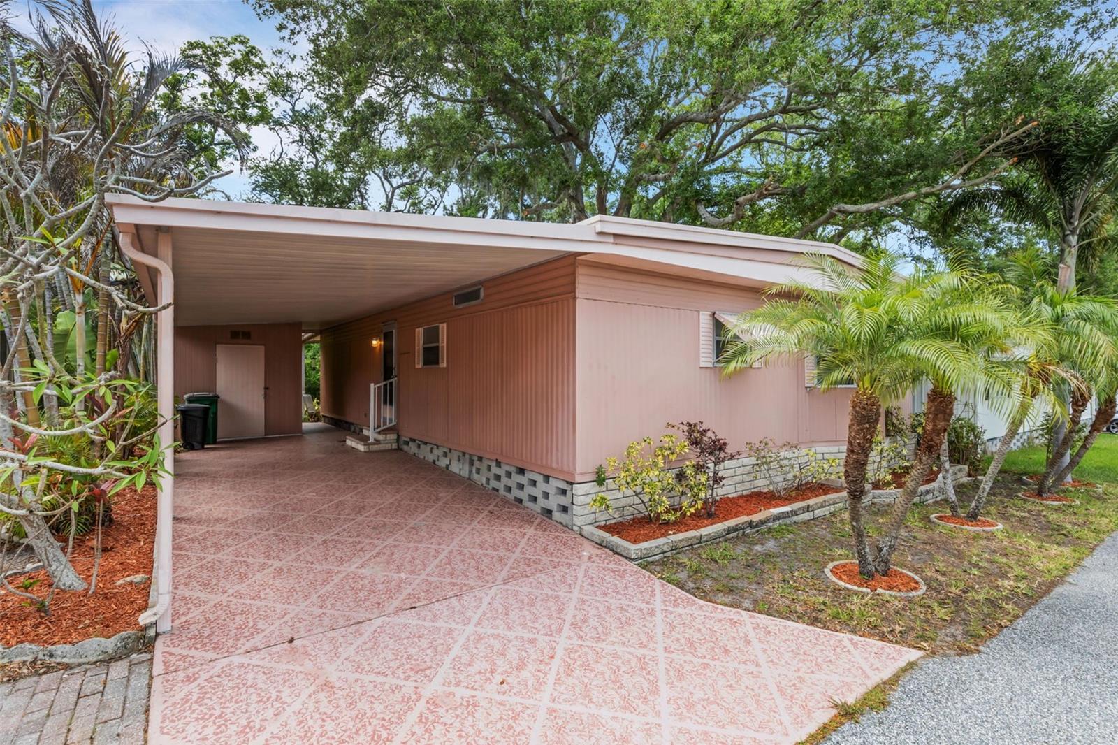 98 CEDAR ELM DR #32, SAFETY HARBOR, FL, 34695