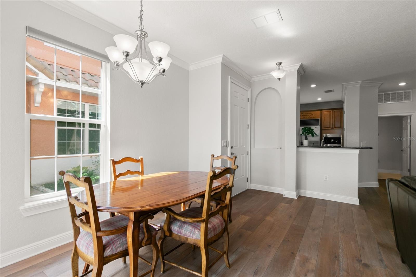 24 MANGROVE PT, ST PETERSBURG, FL, 33705