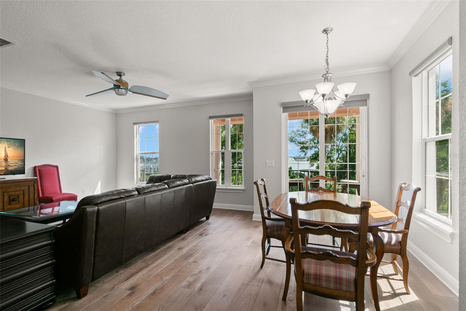 24 MANGROVE PT, ST PETERSBURG, FL, 33705