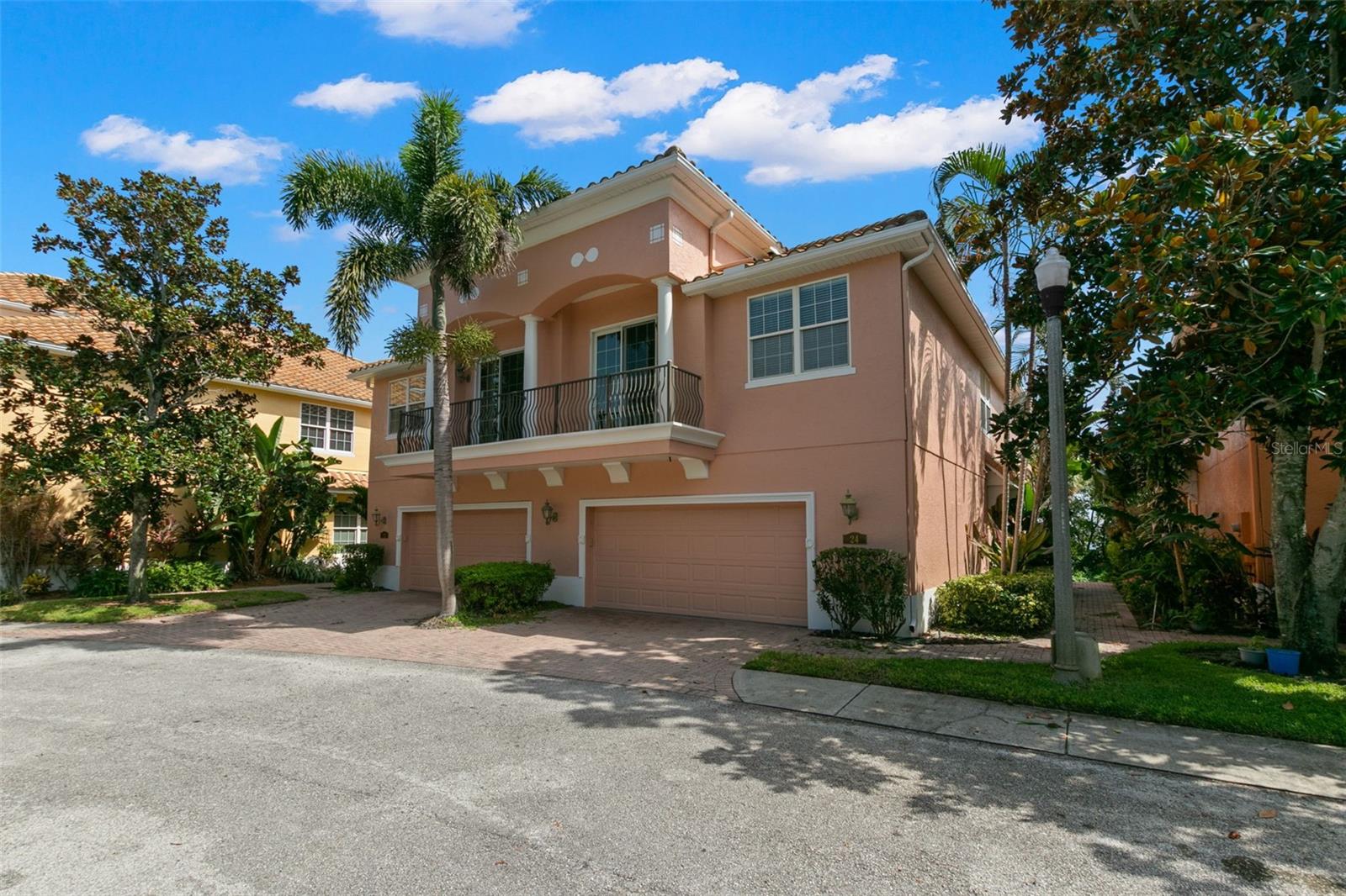 24 MANGROVE PT, ST PETERSBURG, FL, 33705