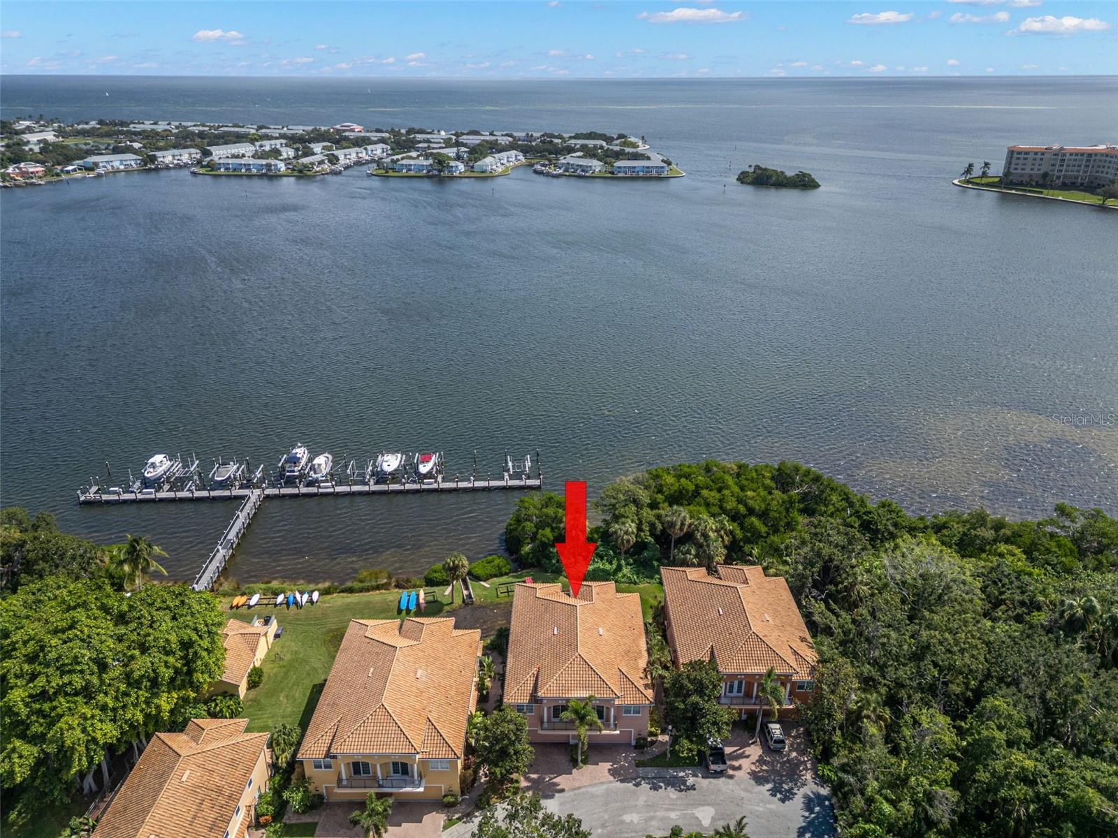 24 MANGROVE PT, ST PETERSBURG, FL, 33705