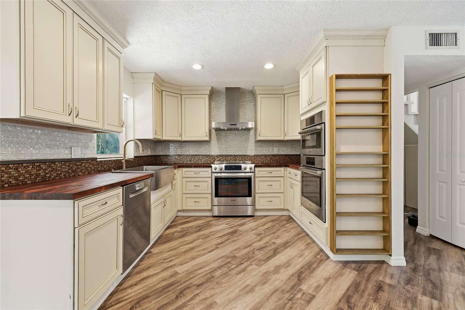 4701 ATLANTIC AVE, SARASOTA, FL, 34233