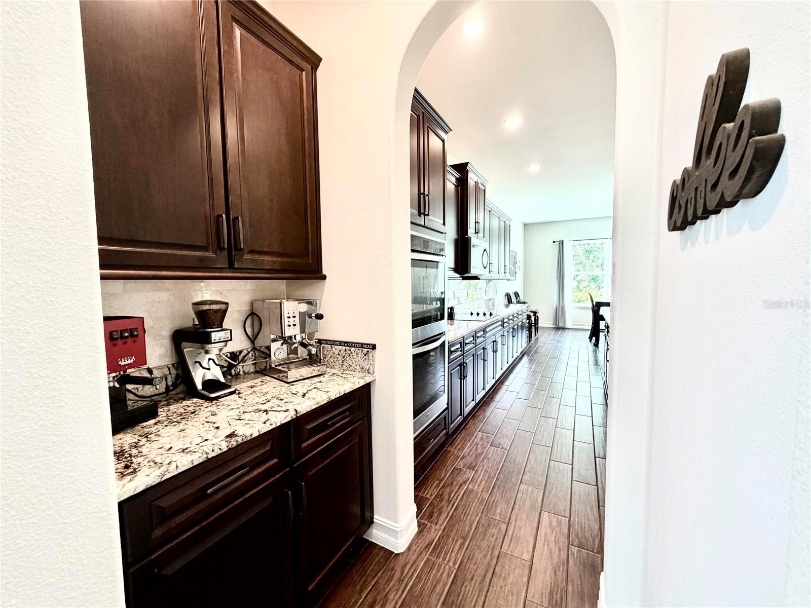 1879 WHITEWILLOW DR, WESLEY CHAPEL, FL, 33543