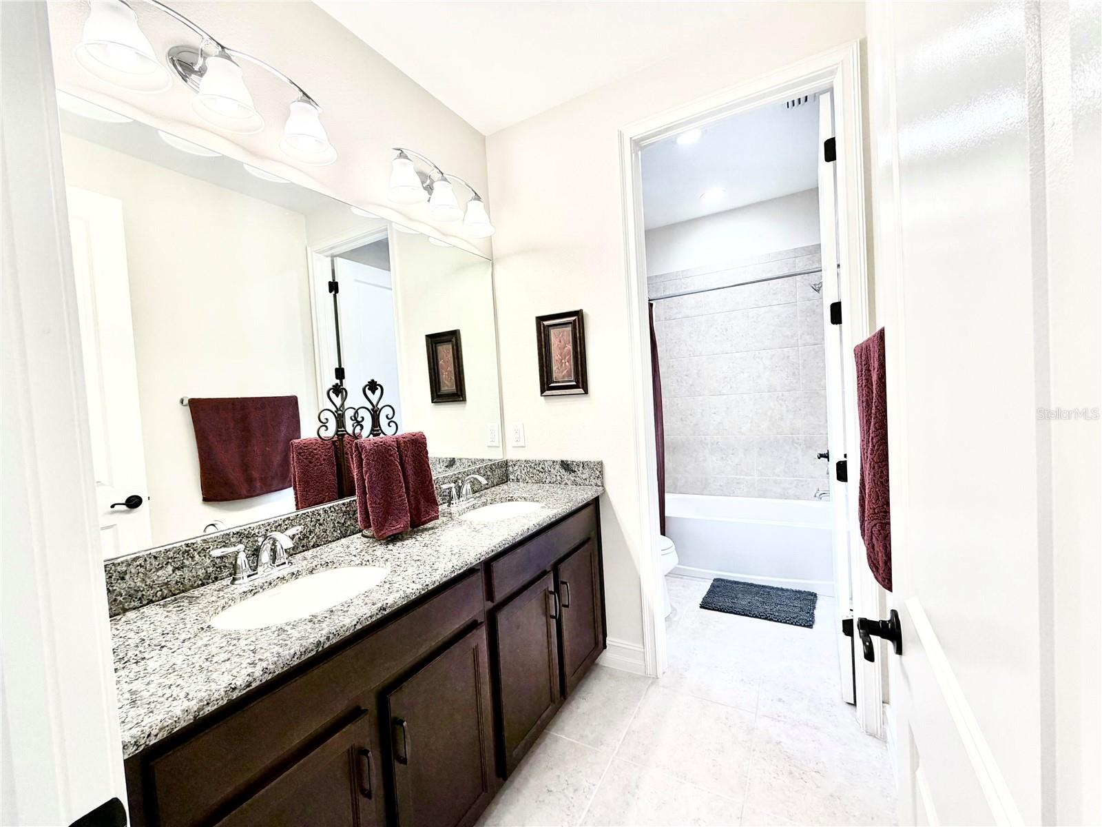 1879 WHITEWILLOW DR, WESLEY CHAPEL, FL, 33543