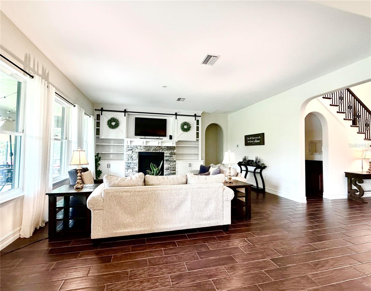 1879 WHITEWILLOW DR, WESLEY CHAPEL, FL, 33543