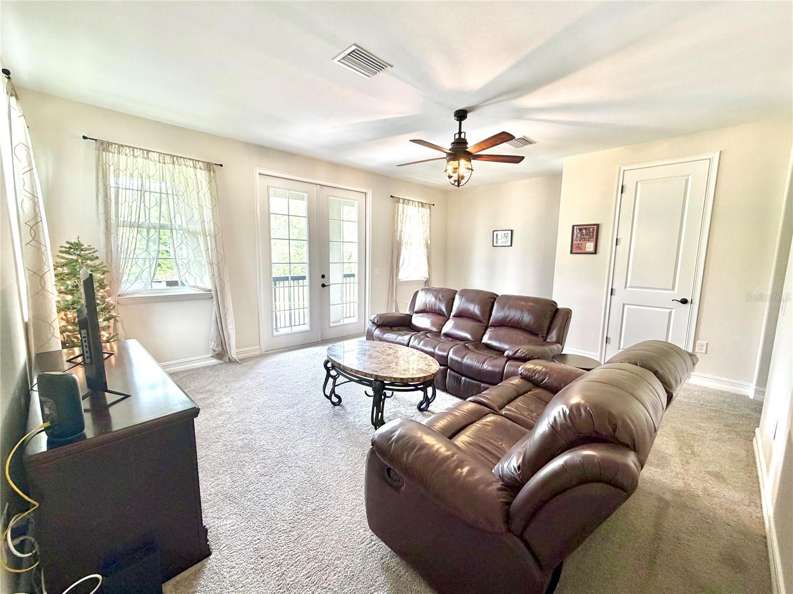 1879 WHITEWILLOW DR, WESLEY CHAPEL, FL, 33543