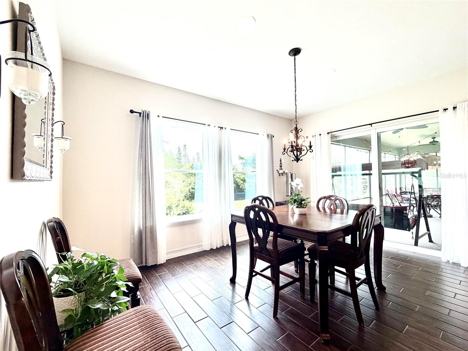 1879 WHITEWILLOW DR, WESLEY CHAPEL, FL, 33543