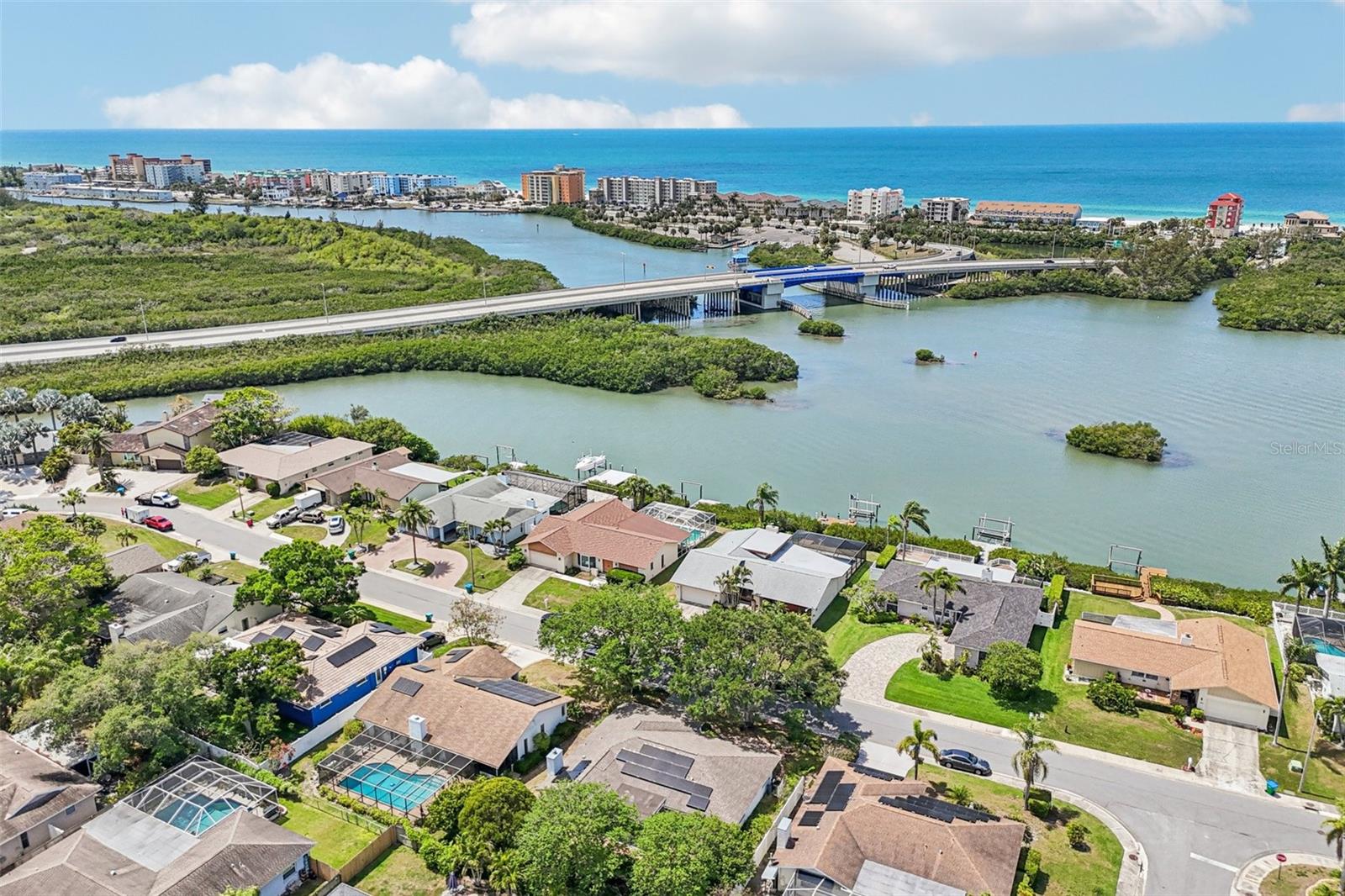 8083 BAYHAVEN DR, SEMINOLE, FL, 33776