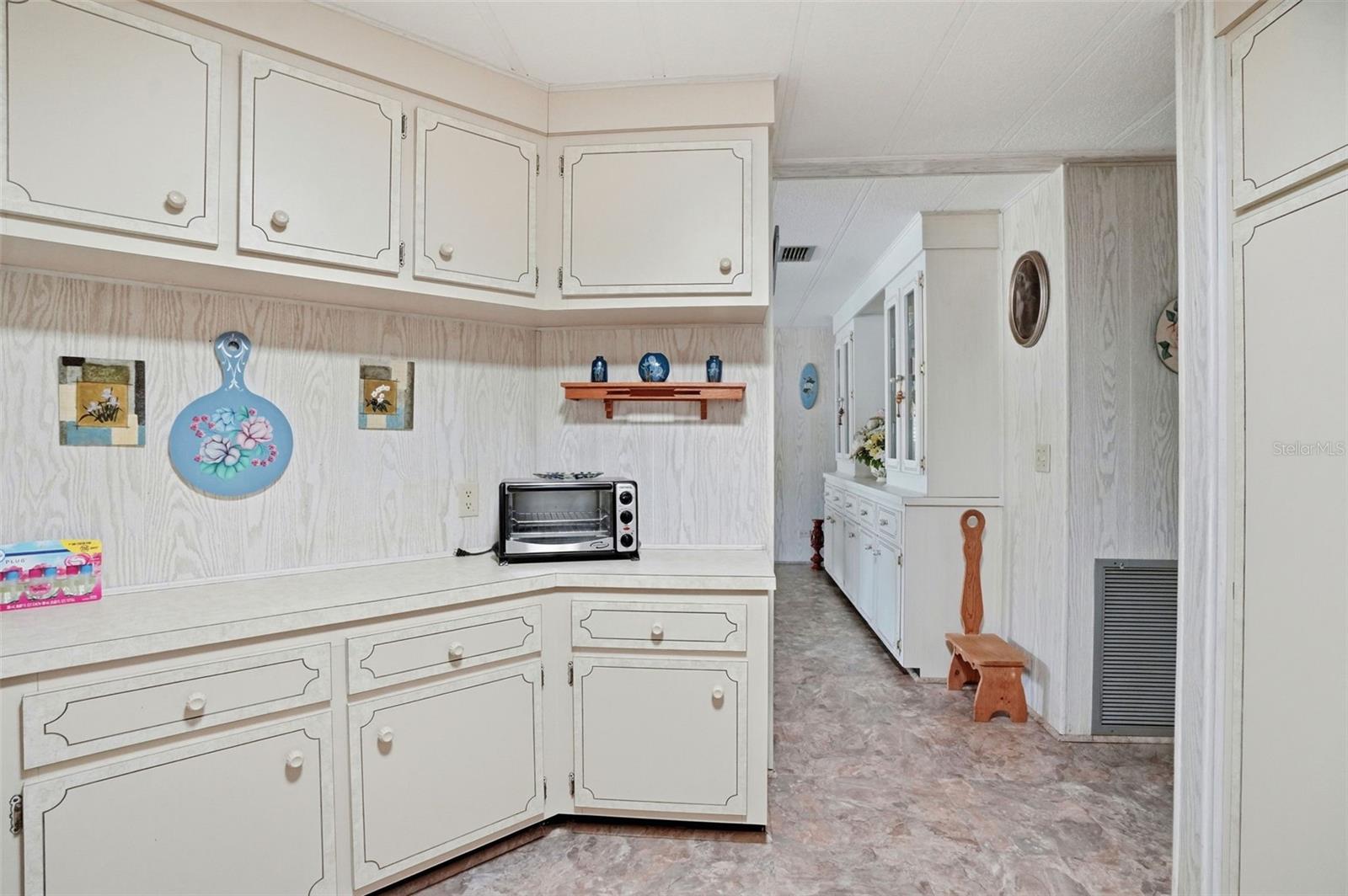 8496 HIGHPOINT BLVD, BROOKSVILLE, FL, 34613