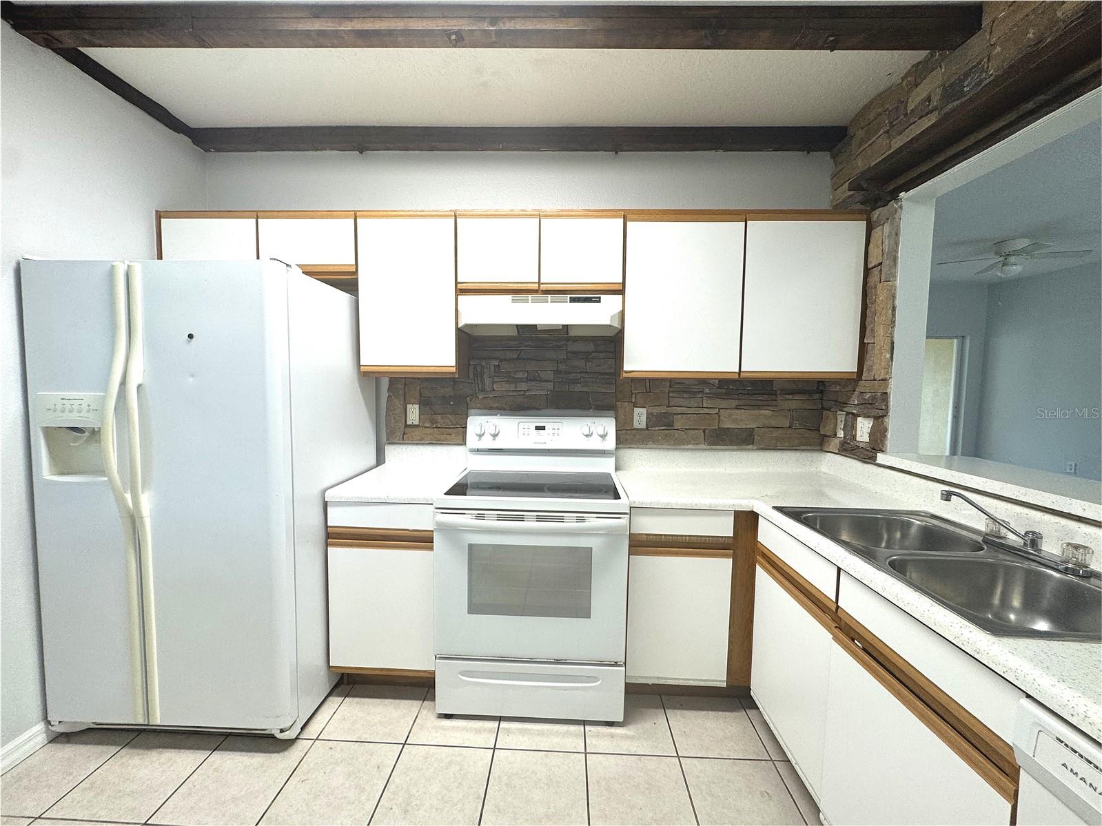 9621 LAKEDALE WAY #202, RIVERVIEW, FL, 33578