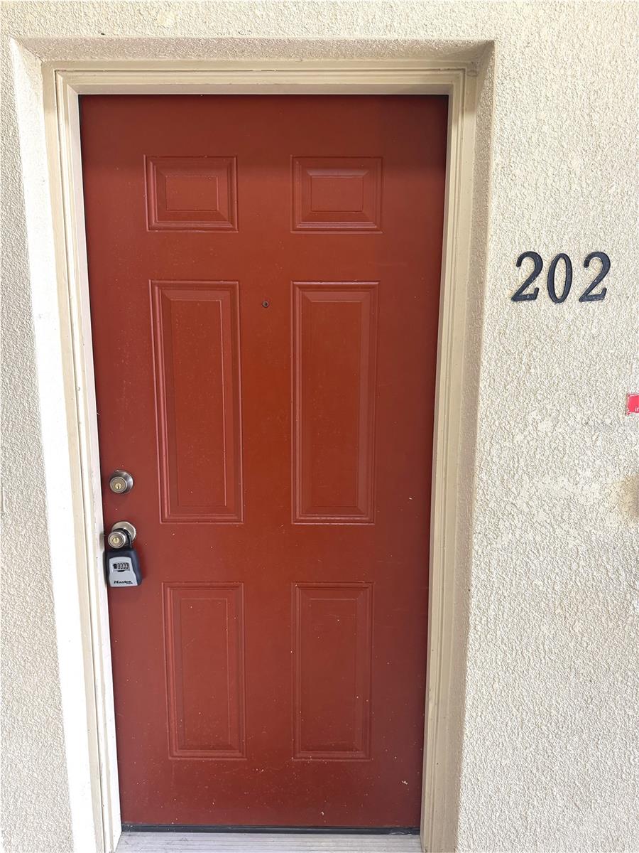 9621 LAKEDALE WAY #202, RIVERVIEW, FL, 33578