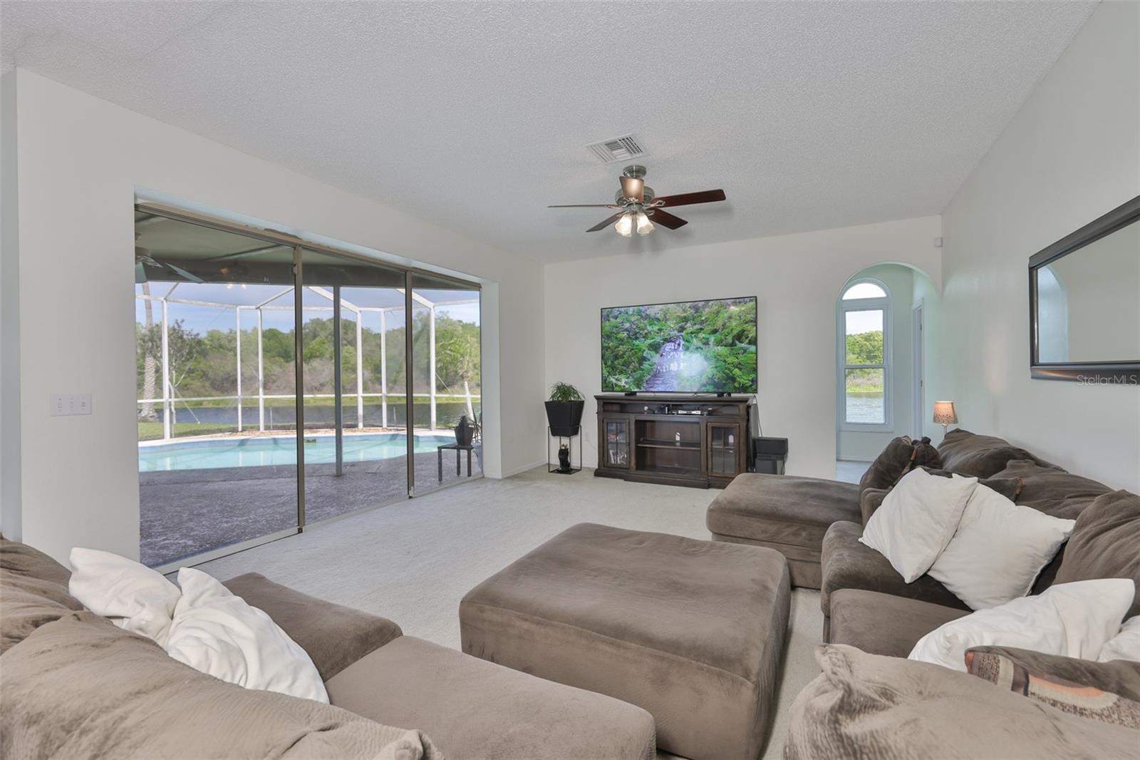 13016 PRESTWICK DR, RIVERVIEW, FL, 33579