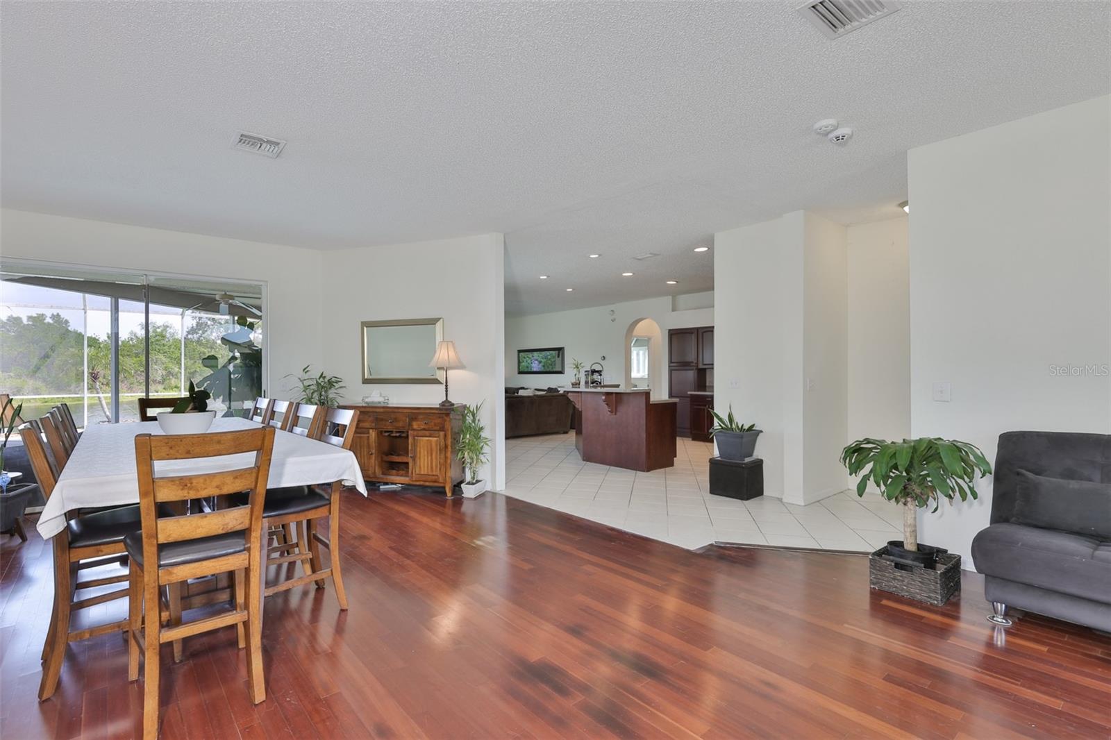 13016 PRESTWICK DR, RIVERVIEW, FL, 33579