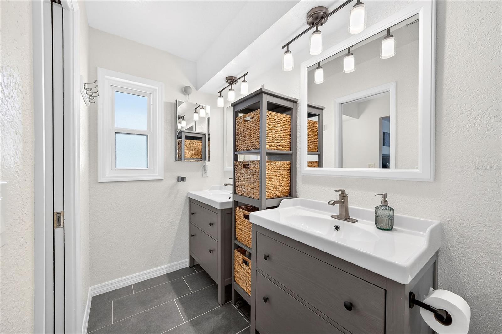 517 ROUGHBEARD RD, WINTER PARK, FL, 32792