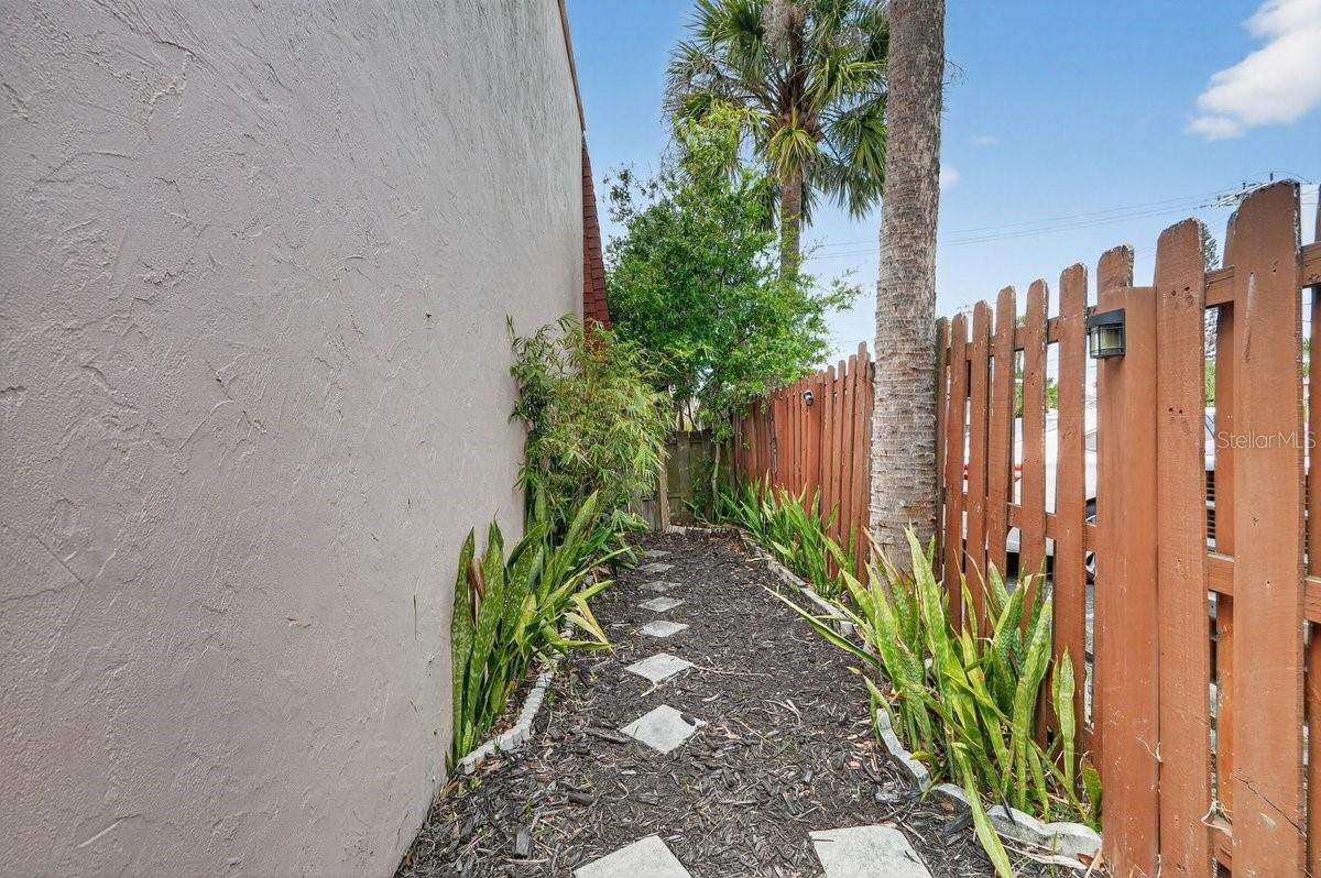 128 MITCHELL PL #1, DAYTONA BEACH, FL, 32118