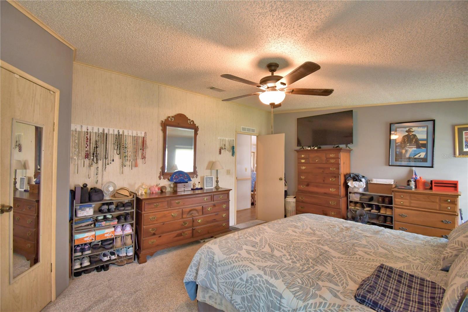 447 VILLAGE CIR SW, WINTER HAVEN, FL, 33880