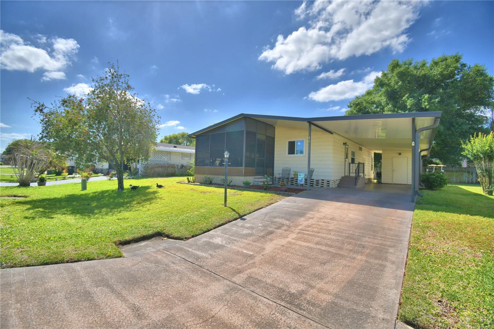 447 VILLAGE CIR SW, WINTER HAVEN, FL, 33880