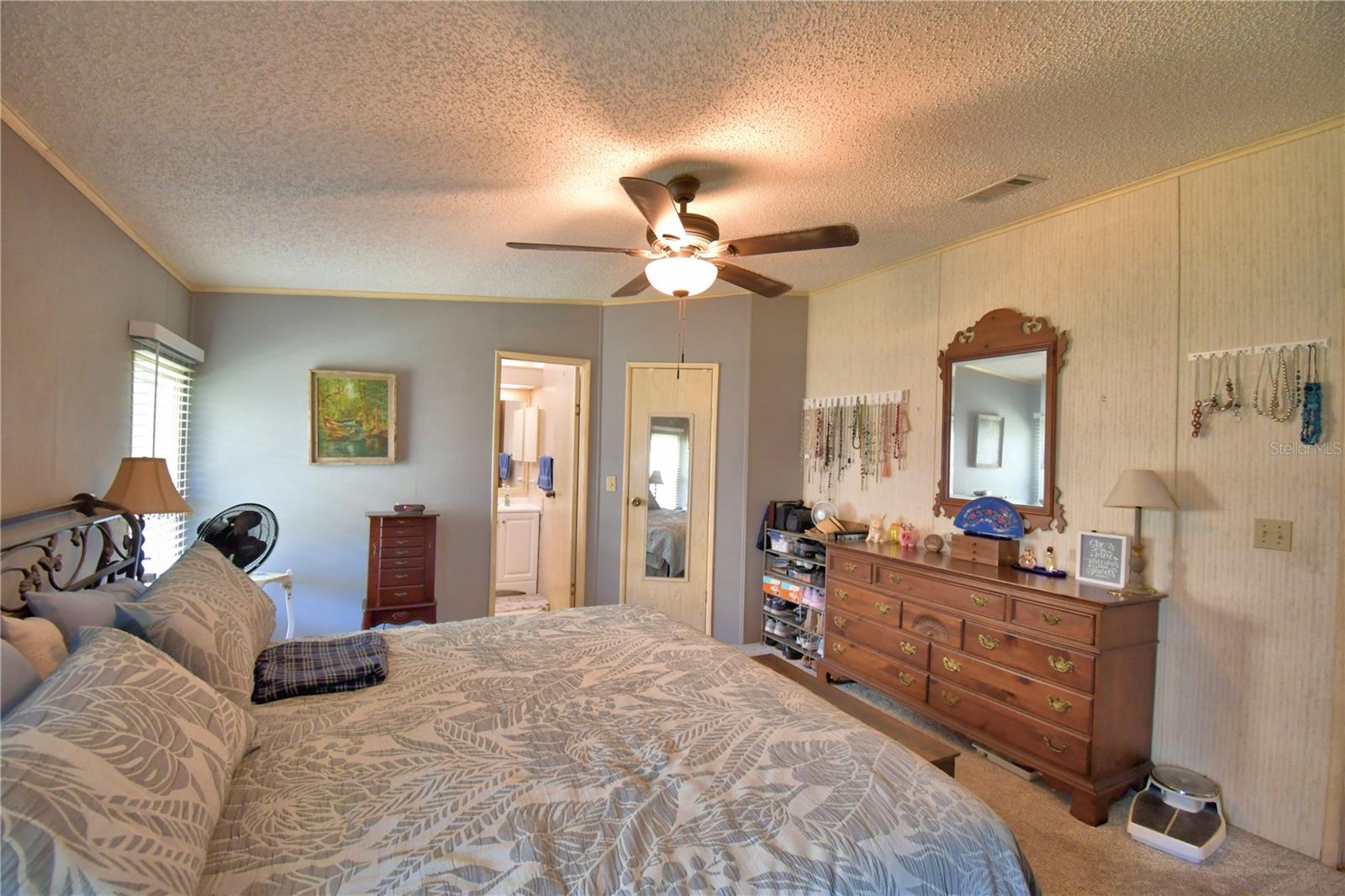 447 VILLAGE CIR SW, WINTER HAVEN, FL, 33880