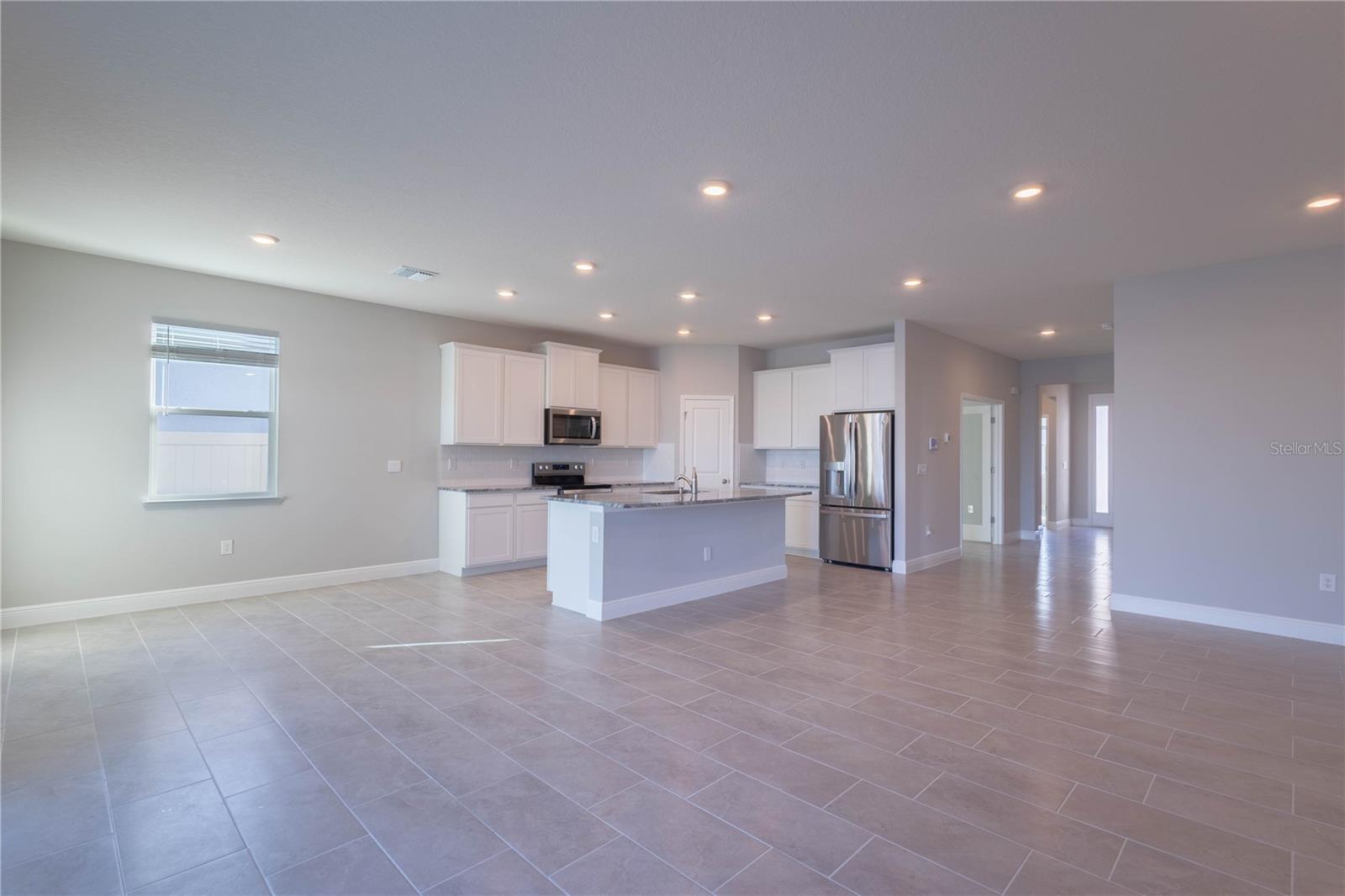 345 MANGROVE MANOR DR, APOLLO BEACH, FL, 33572