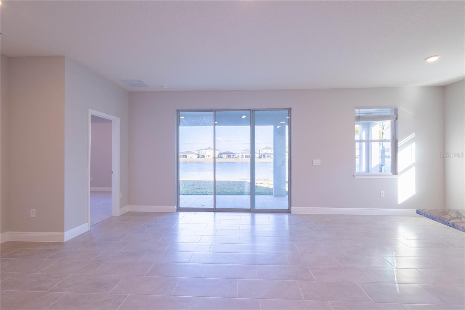 345 MANGROVE MANOR DR, APOLLO BEACH, FL, 33572