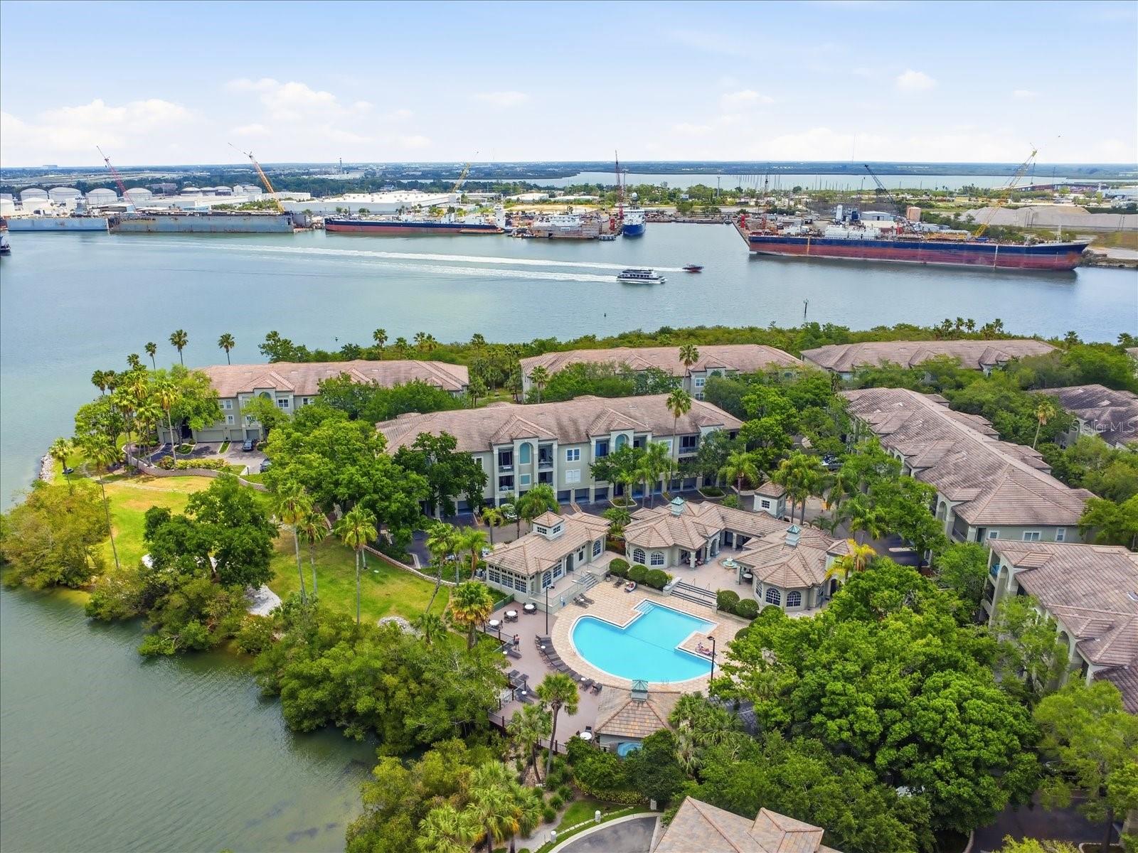 746 CORAL REEF DR #746, TAMPA, FL, 33602