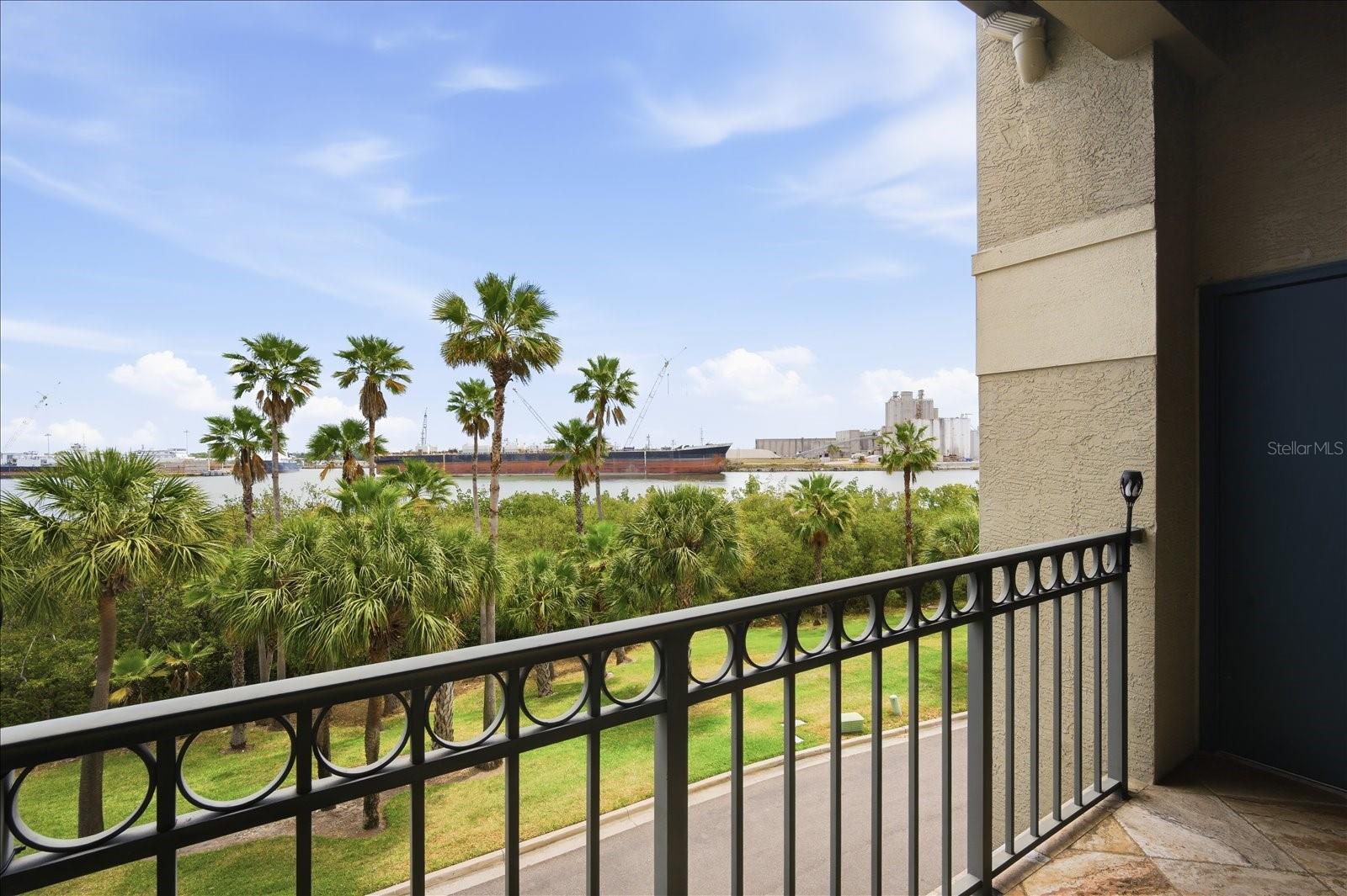 746 CORAL REEF DR #746, TAMPA, FL, 33602