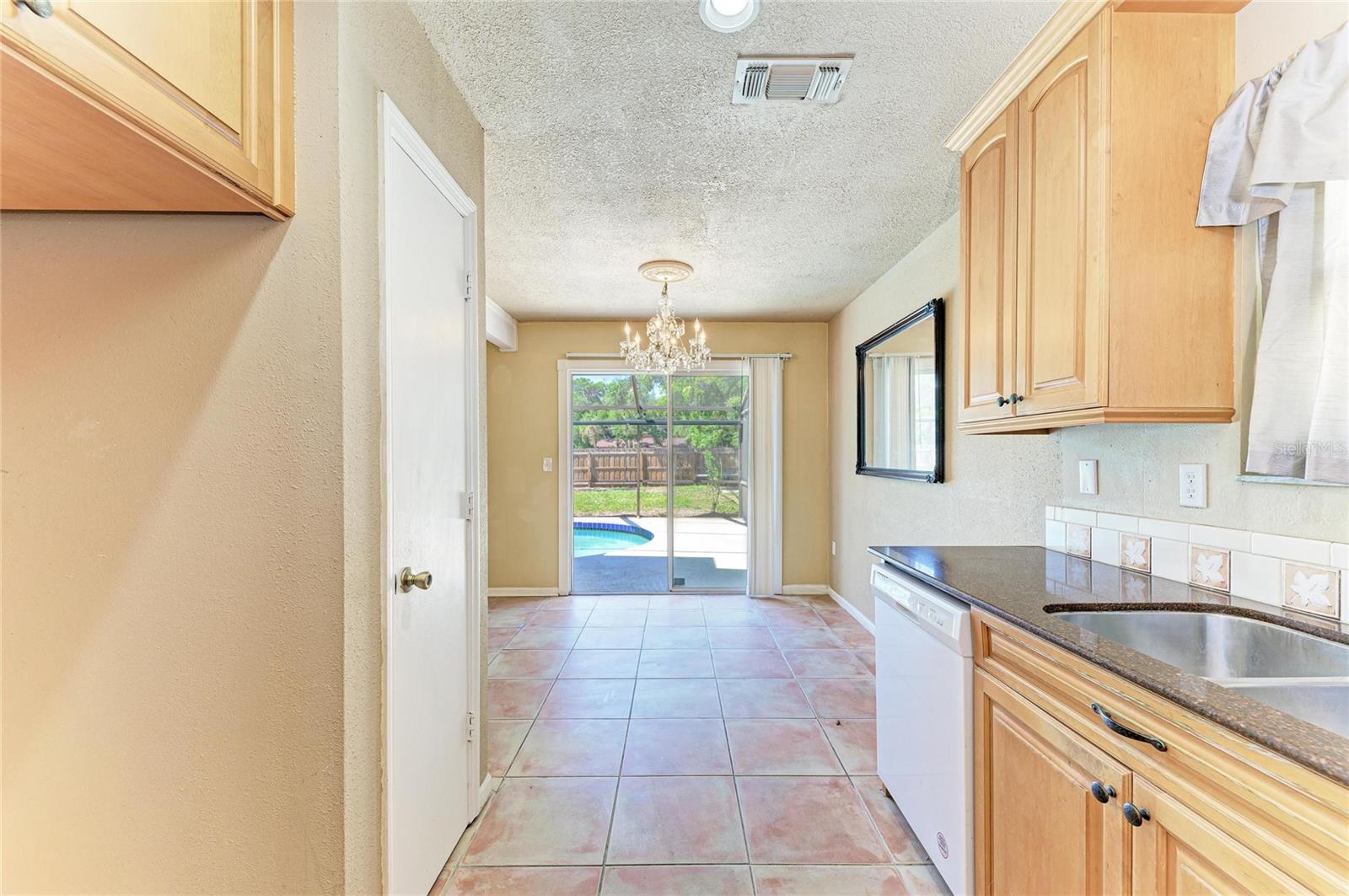 903 PLUM TREE LN, SARASOTA, FL, 34243