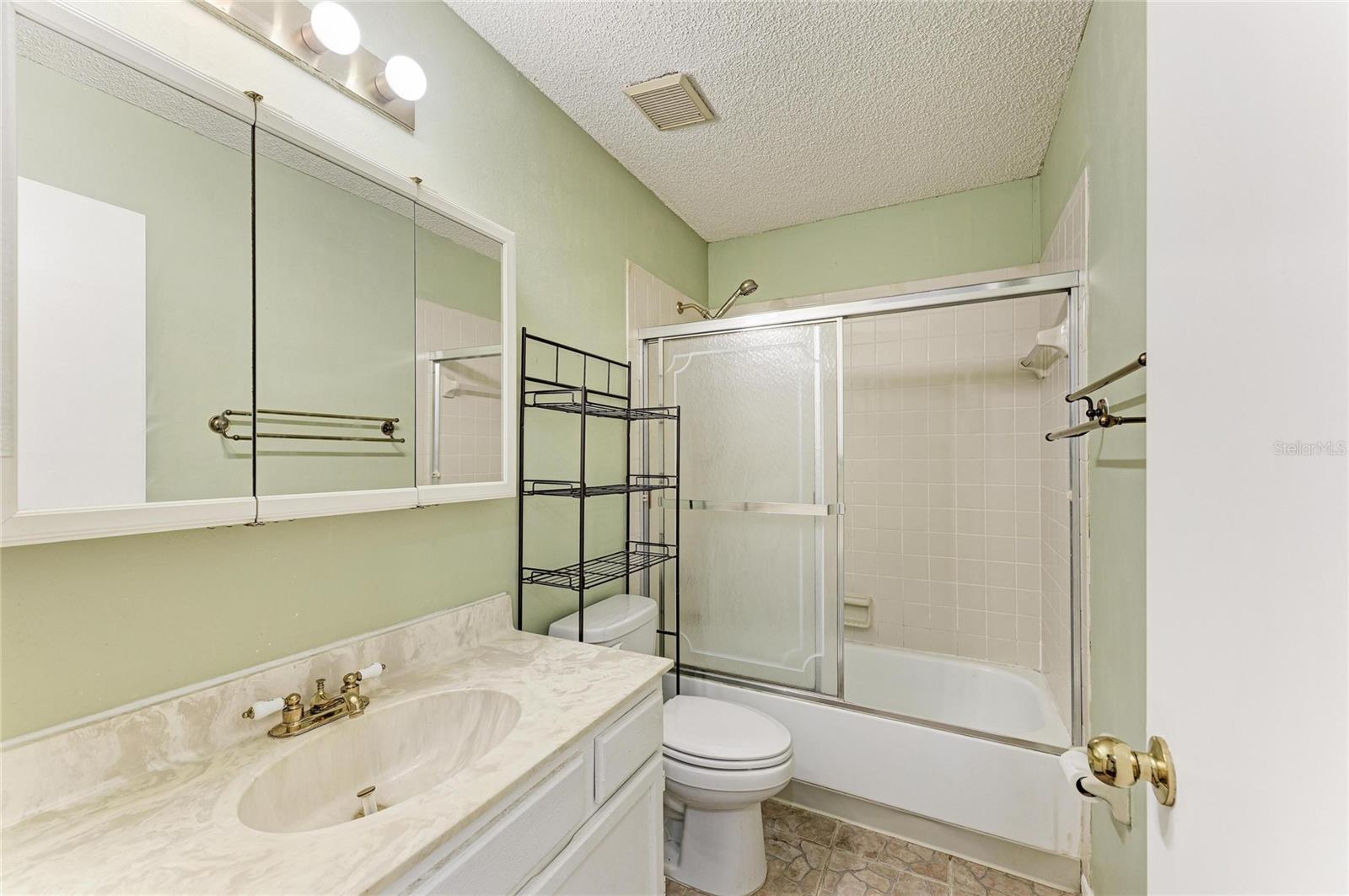 903 PLUM TREE LN, SARASOTA, FL, 34243