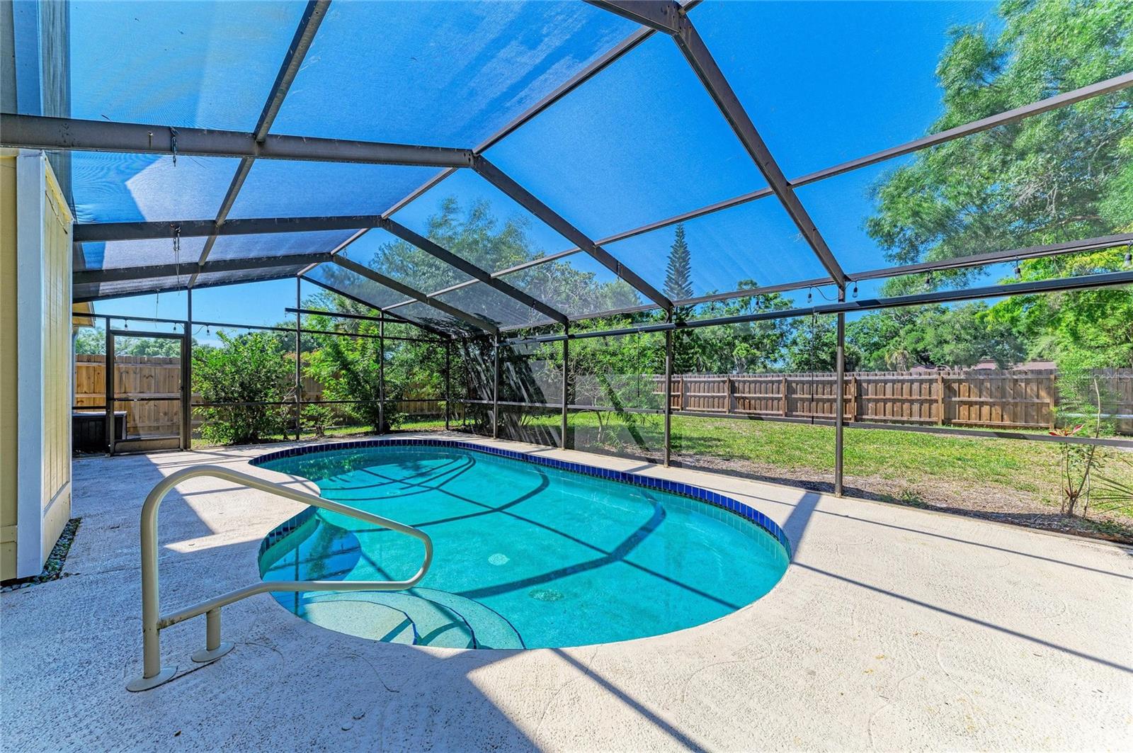 903 PLUM TREE LN, SARASOTA, FL, 34243