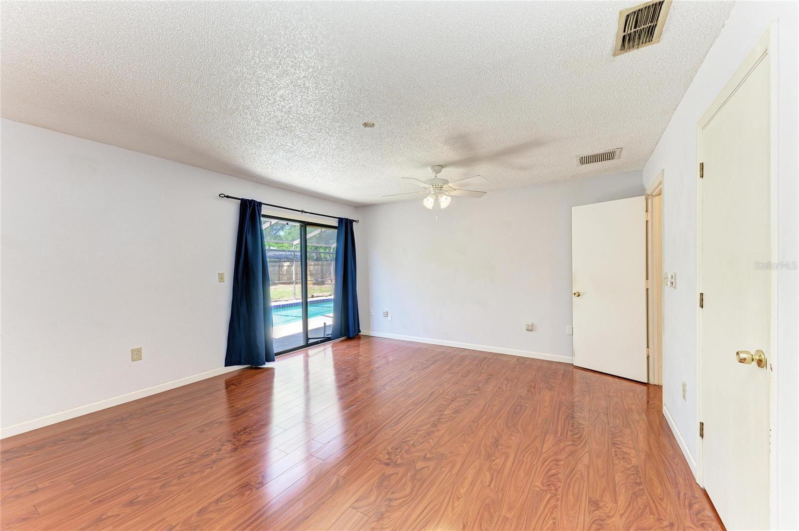 903 PLUM TREE LN, SARASOTA, FL, 34243