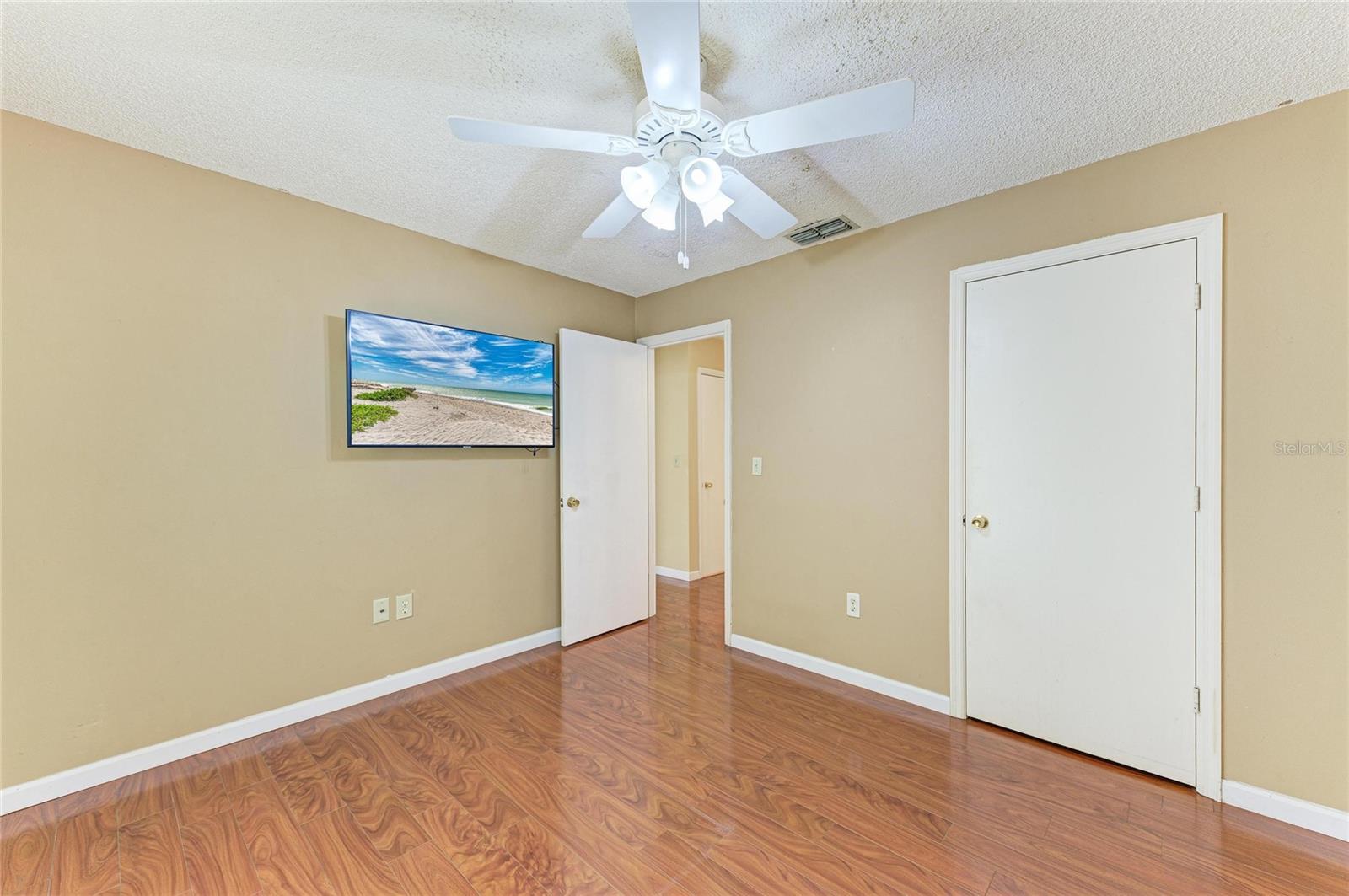 903 PLUM TREE LN, SARASOTA, FL, 34243