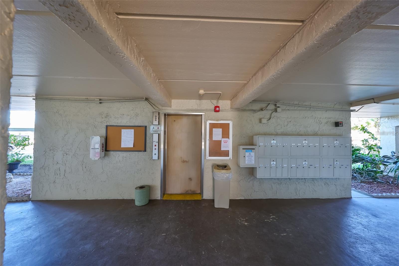 11700 PARK BLVD #209, SEMINOLE, FL, 33772