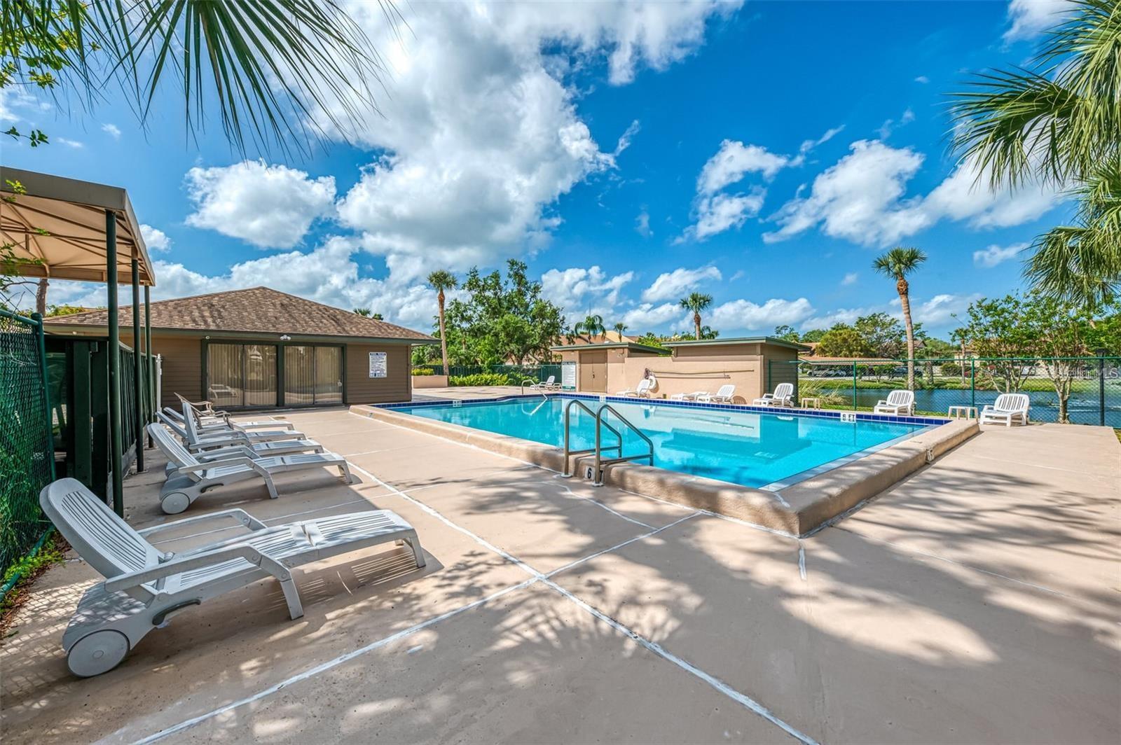 935 SUNRIDGE WAY #B4, SARASOTA, FL, 34234