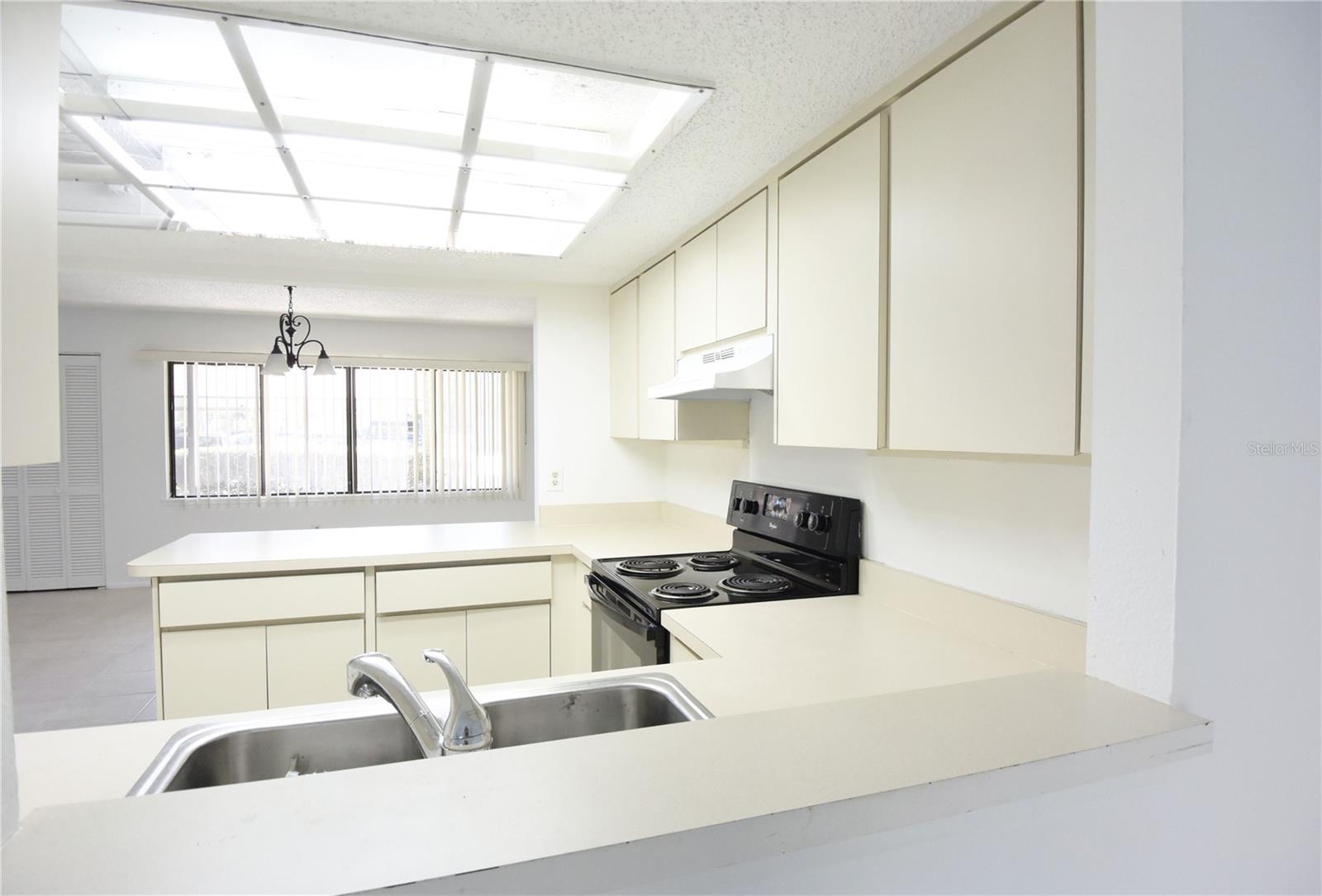 935 SUNRIDGE WAY #B4, SARASOTA, FL, 34234