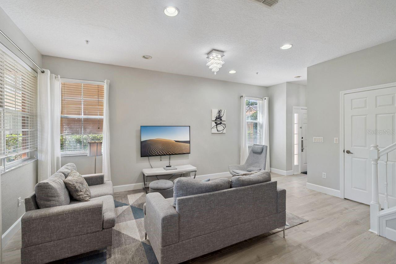 869 ASSEMBLY CT, REUNION, FL, 34747