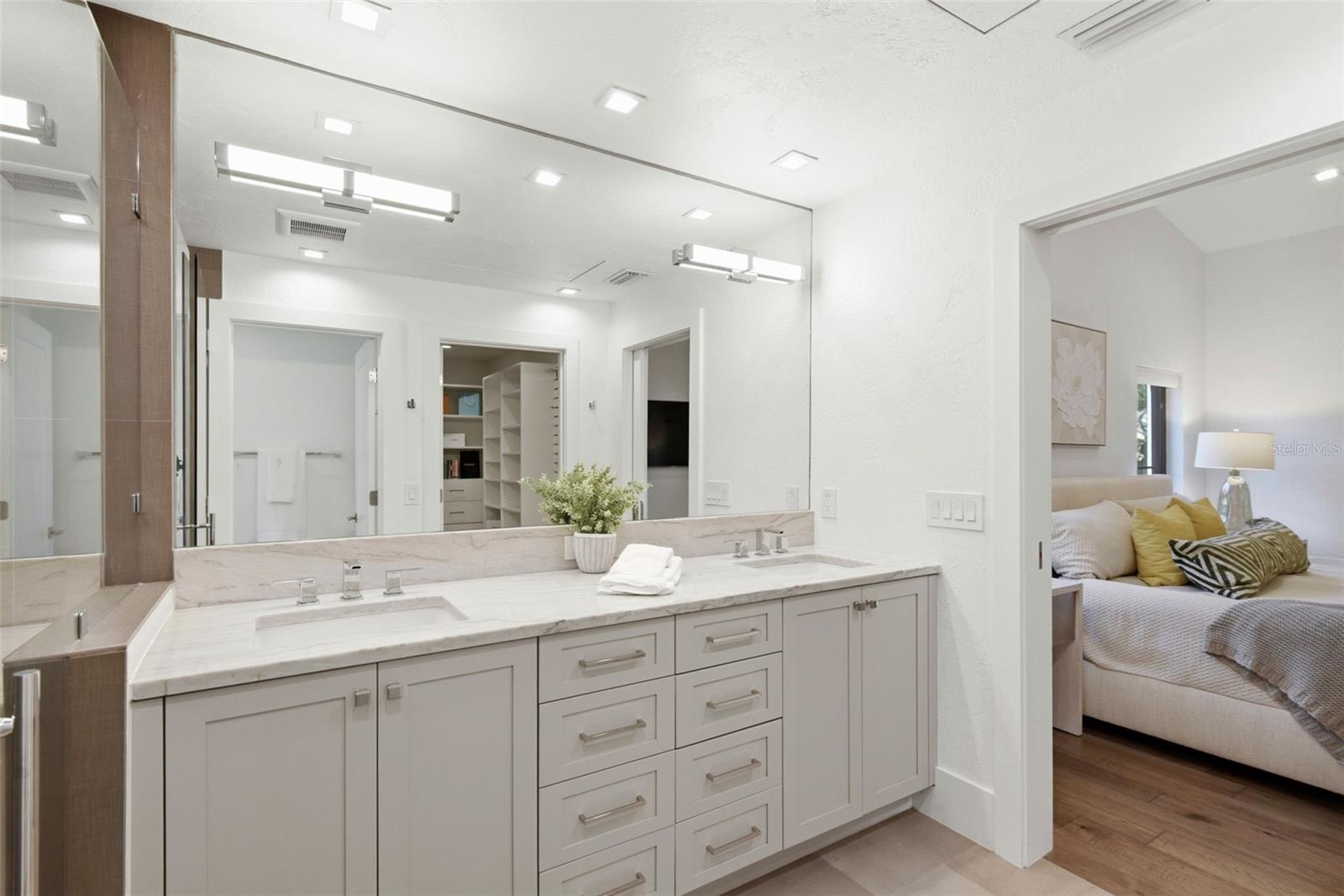 7455 SPARKLING LAKE RD, ORLANDO, FL, 32819