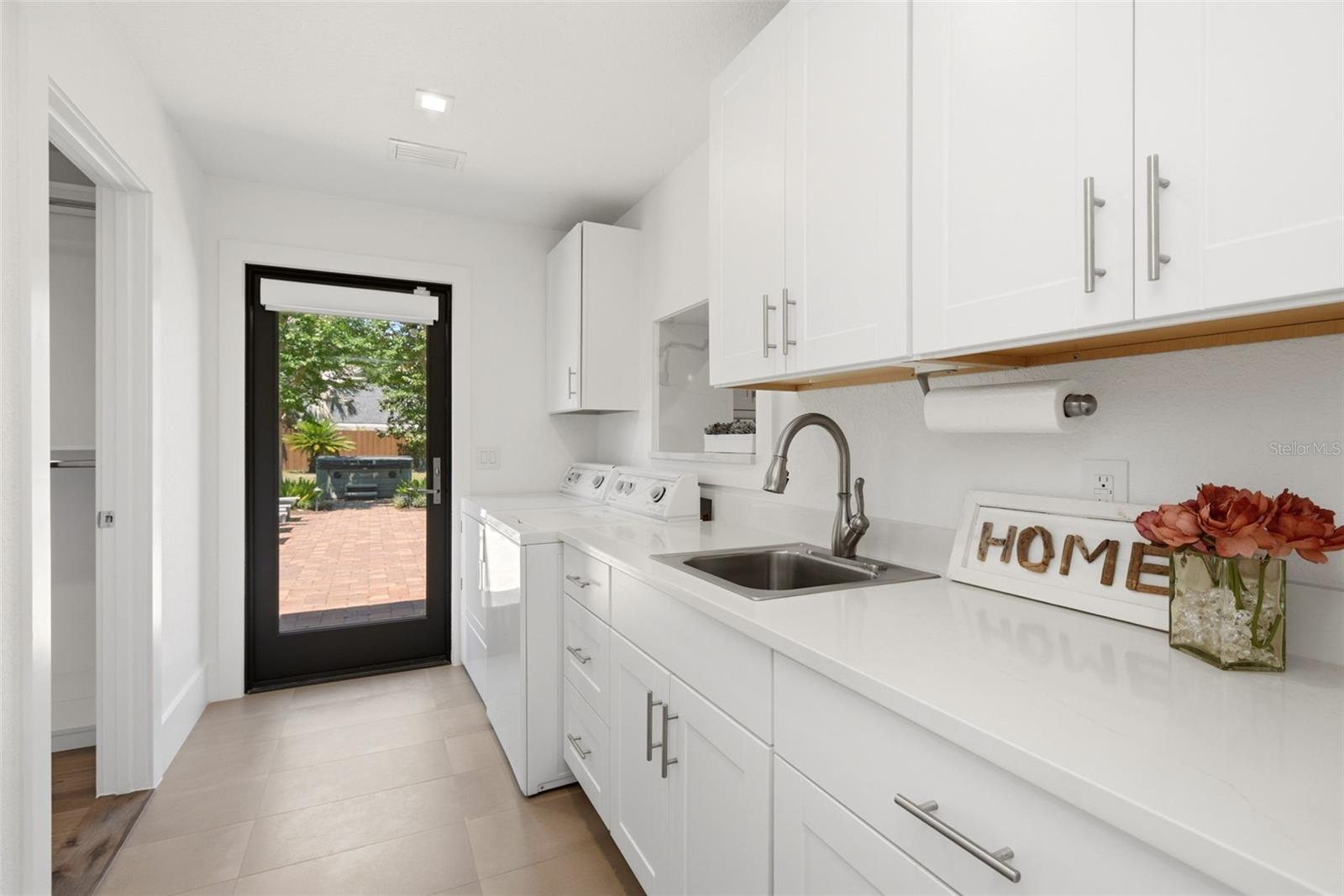 7455 SPARKLING LAKE RD, ORLANDO, FL, 32819