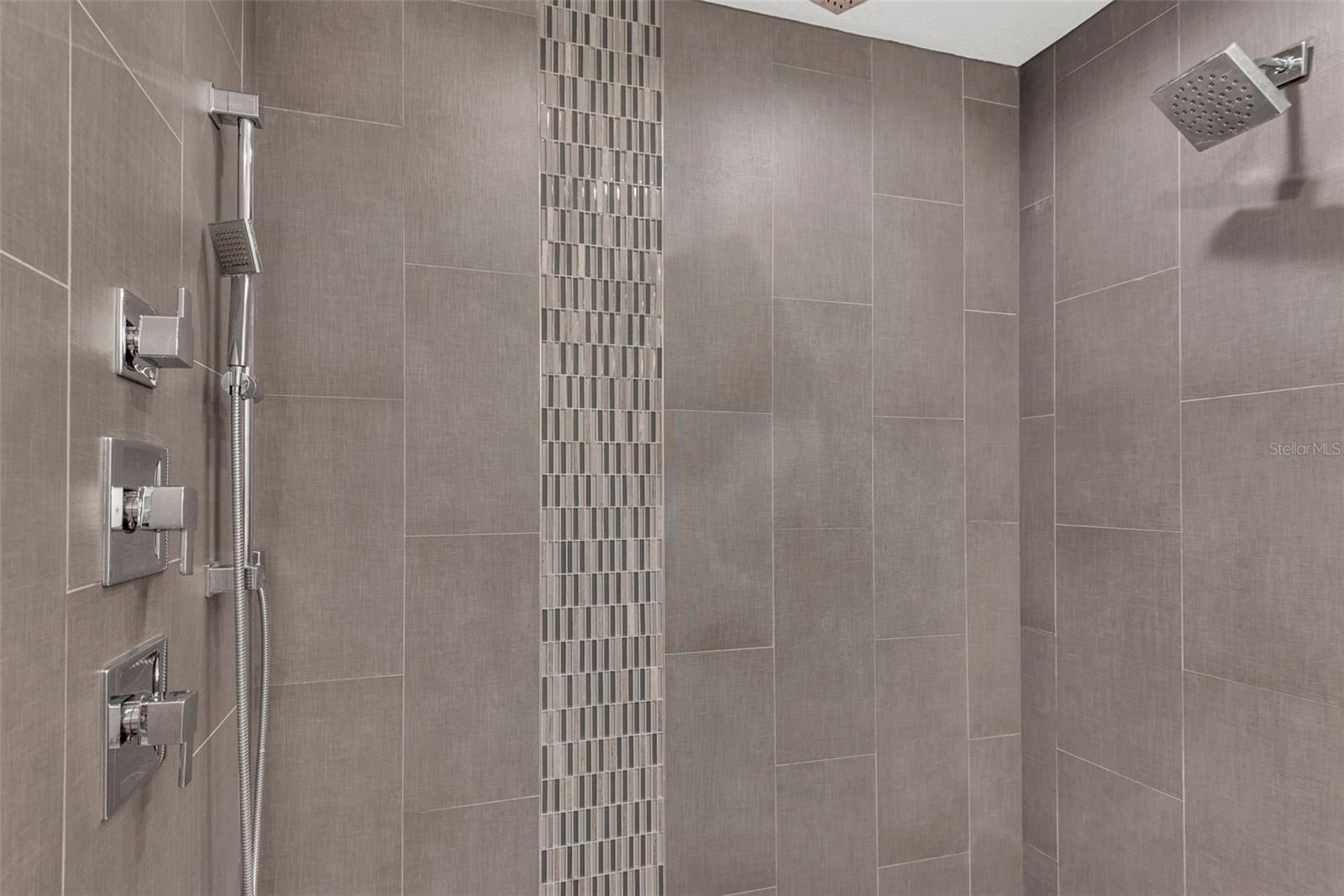 7455 SPARKLING LAKE RD, ORLANDO, FL, 32819