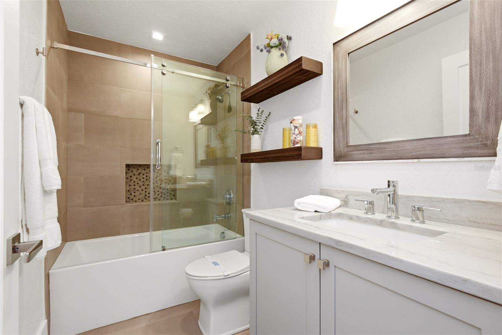 7455 SPARKLING LAKE RD, ORLANDO, FL, 32819