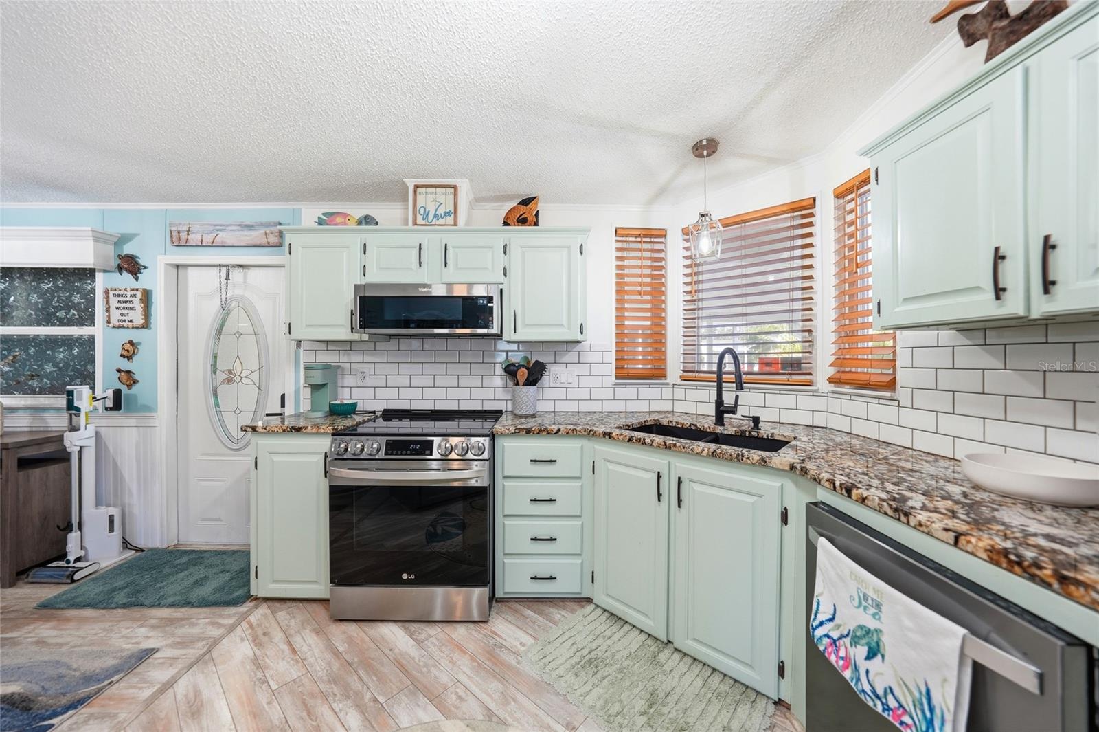 701 AQUI ESTA DR #230, PUNTA GORDA, FL, 33950