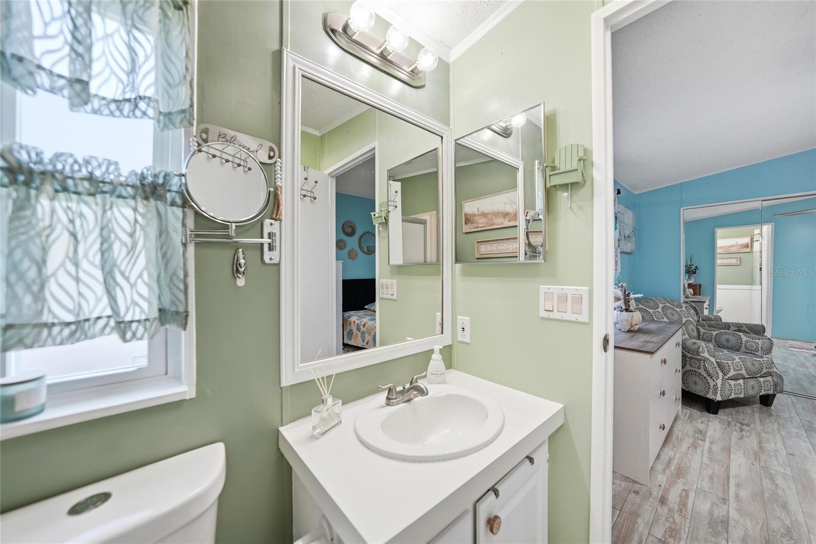 701 AQUI ESTA DR #230, PUNTA GORDA, FL, 33950