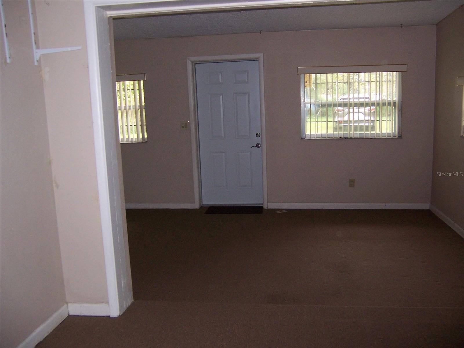 905 N PINE HILLS RD, ORLANDO, FL, 32808